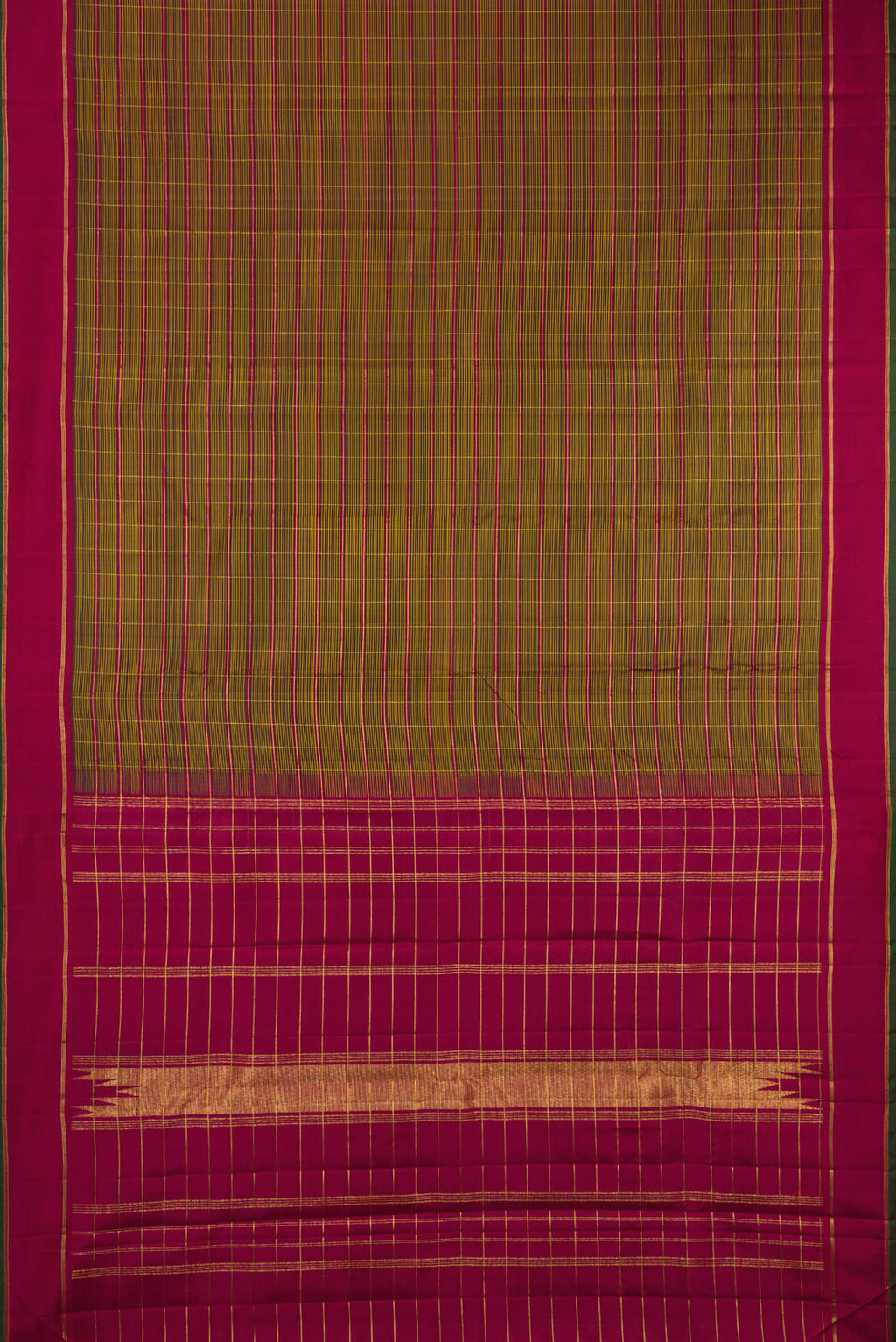 Flat view of Mehandi Green Kanchipuram Silk Saree with Checked design on the body and Zari Border. 