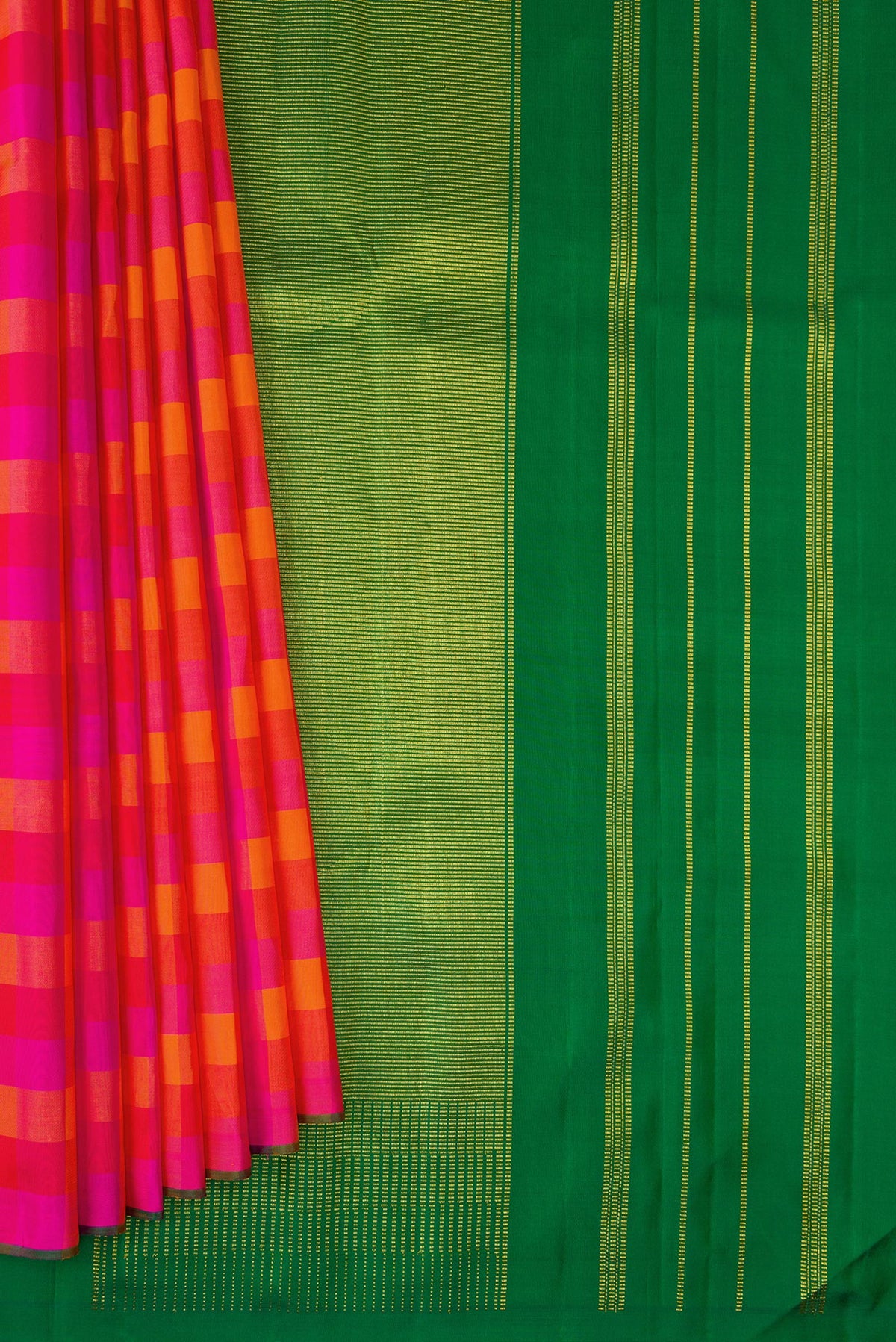 Pleats and pallu of Pure Silk Multi Color Kanchipuram Saree with Checked design on the body and Without Border. 