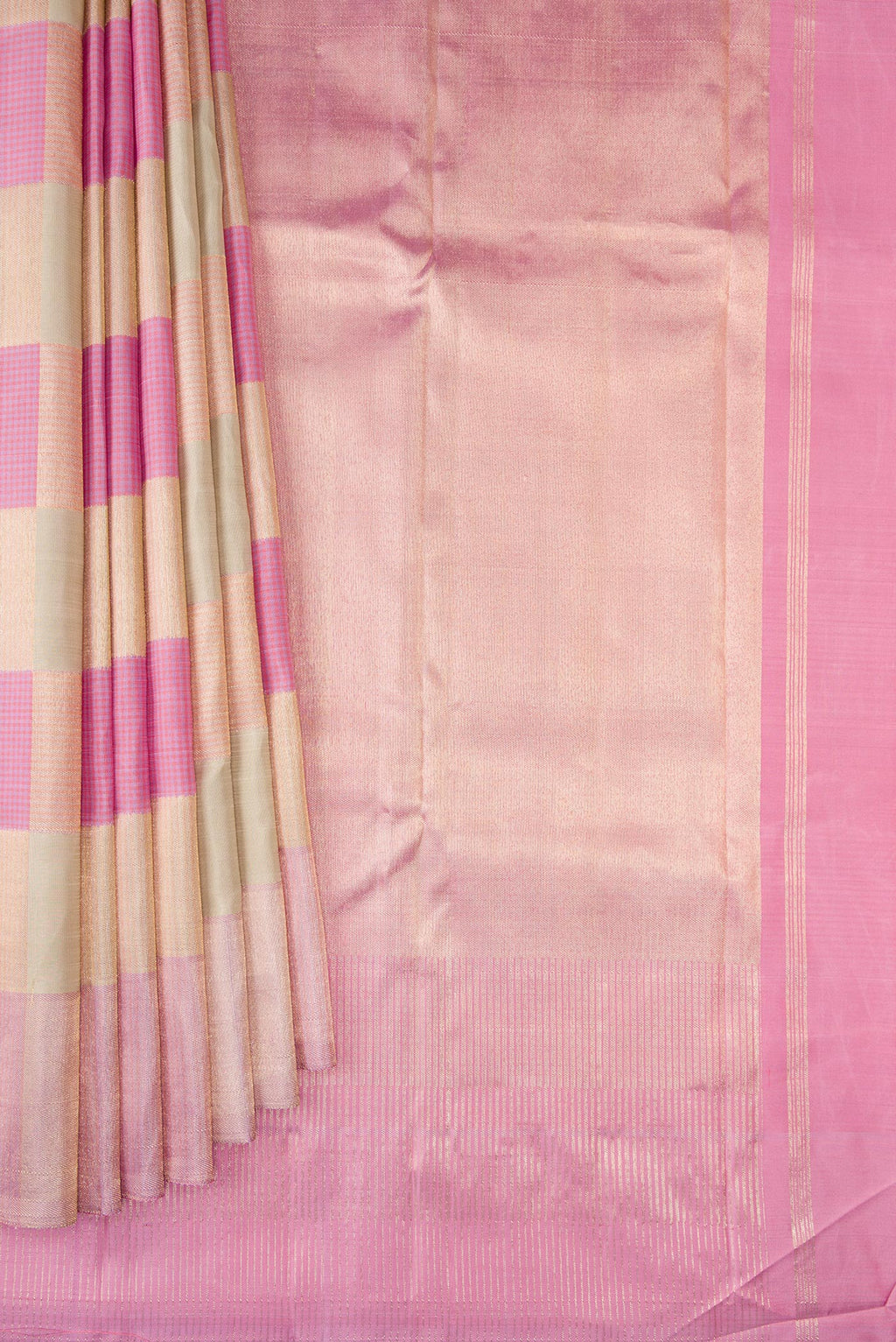 Pleats and pallu of Pure Silk Multi Color Kanchipuram Saree with Checked design on the body and Zari Border. 