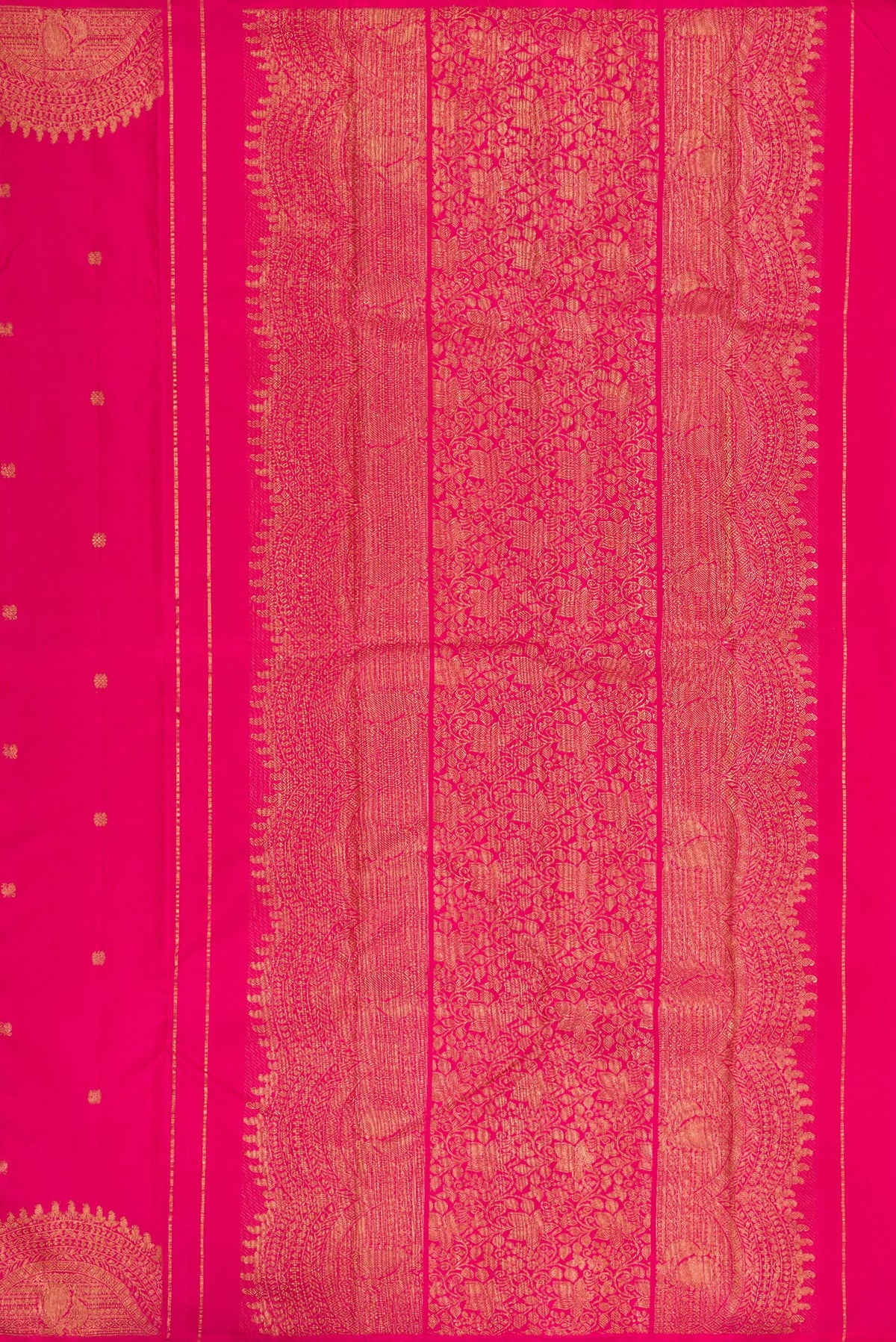Close up image of the pallu of Pure Silk Pure Zari Pink Kanjivaram Saree with Zari Butta on the body and Fancy Border. 