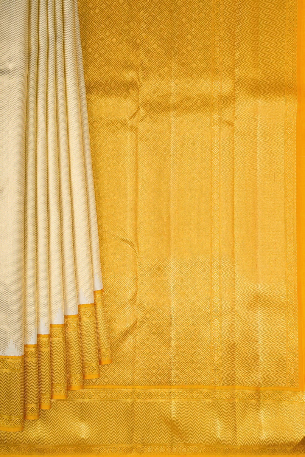 Pleats and pallu of Pure Silk Pure Zari Gold Kanjivaram Saree with Zari Brocade on the body and Zari Border. 
