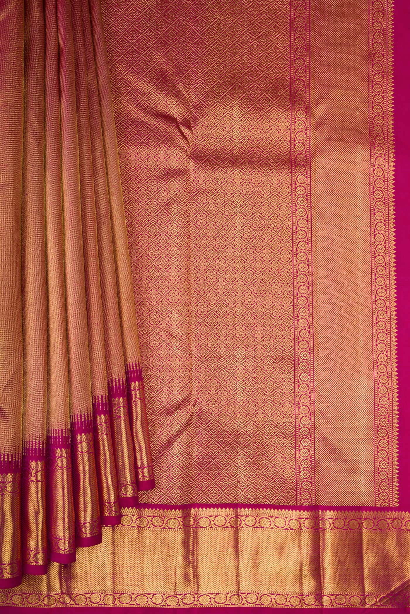 Pleats and pallu of Pure Silk Pure Zari Magenta Dual Tone Kanjivaram Saree with Zari Brocade on the body and Zari Border. 