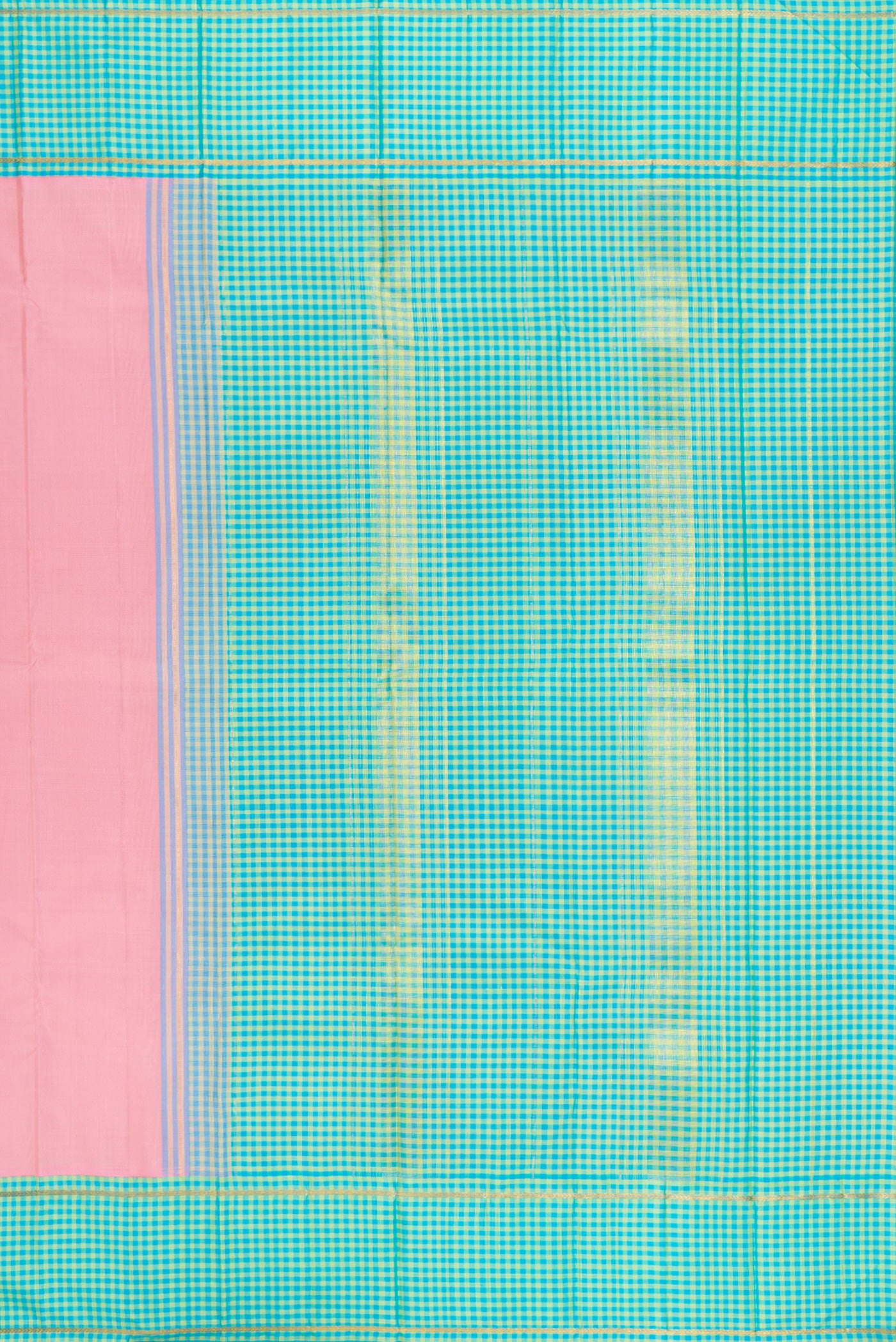 Close up image of the pallu of Rose pink Kanjivaram Silk Saree with Plain Body and Checks Border. 