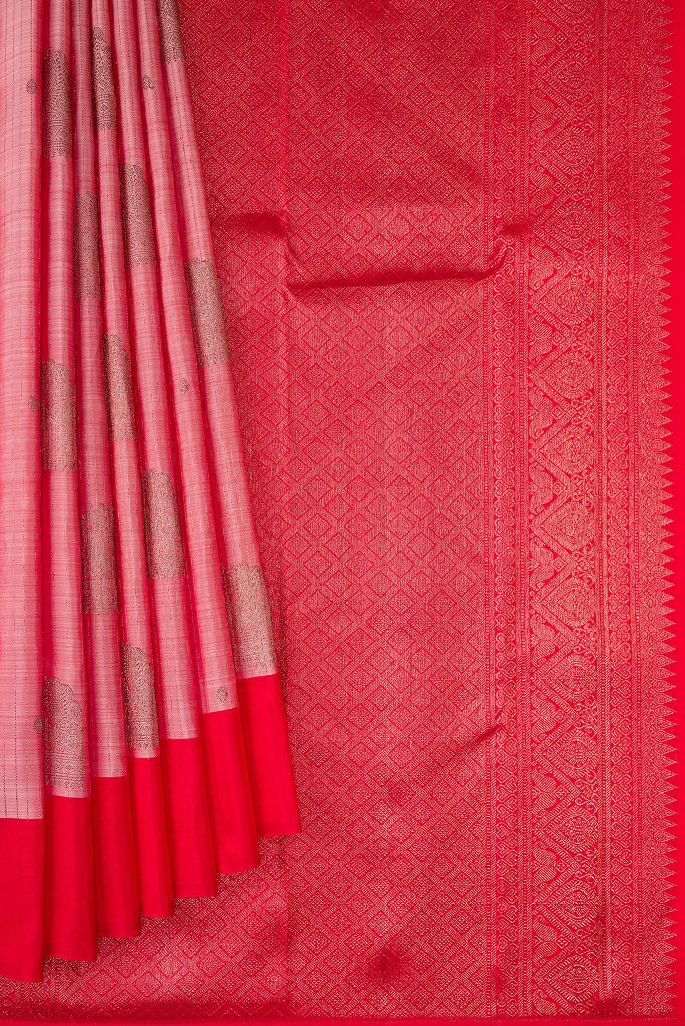 Pleats and pallu of Pink Kanjivaram Silk Saree with Stripes on the body and Plain Border. 