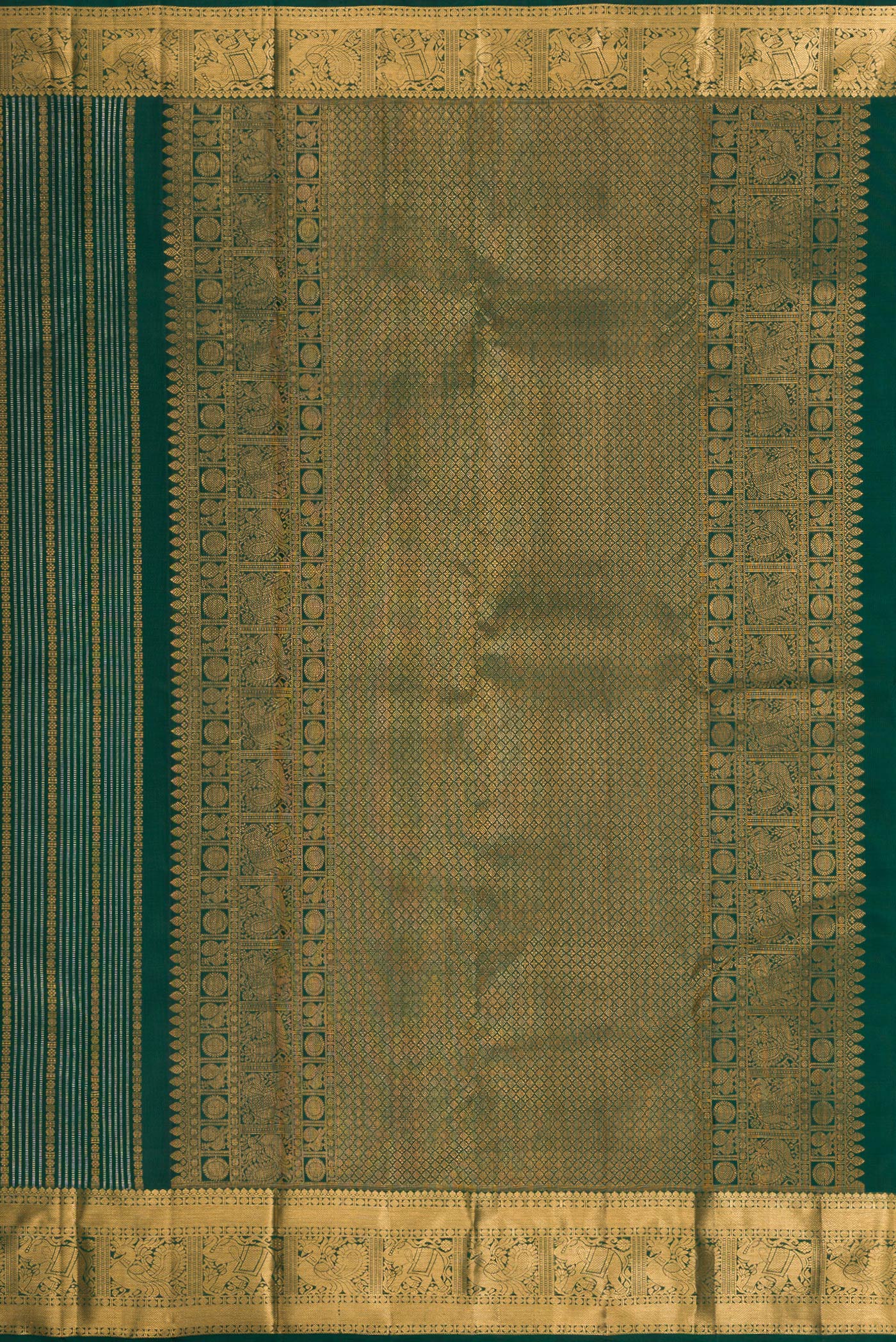 Close up image of the pallu of Bottle Green Kanjivaram Silk Saree with Stripes on the body and Fancy Border. 