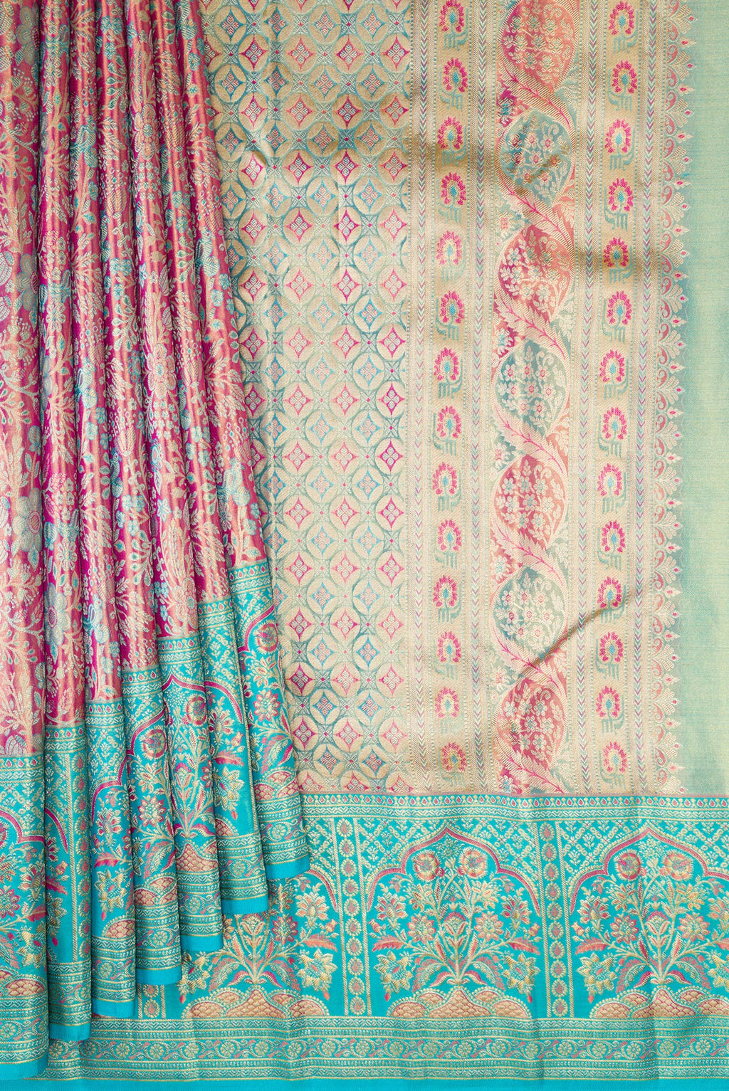 Pleats and pallu of Lavender Dual Tone Kanjivaram Tissue Silk Saree with Zari Brocade on the body and Fancy Border. 