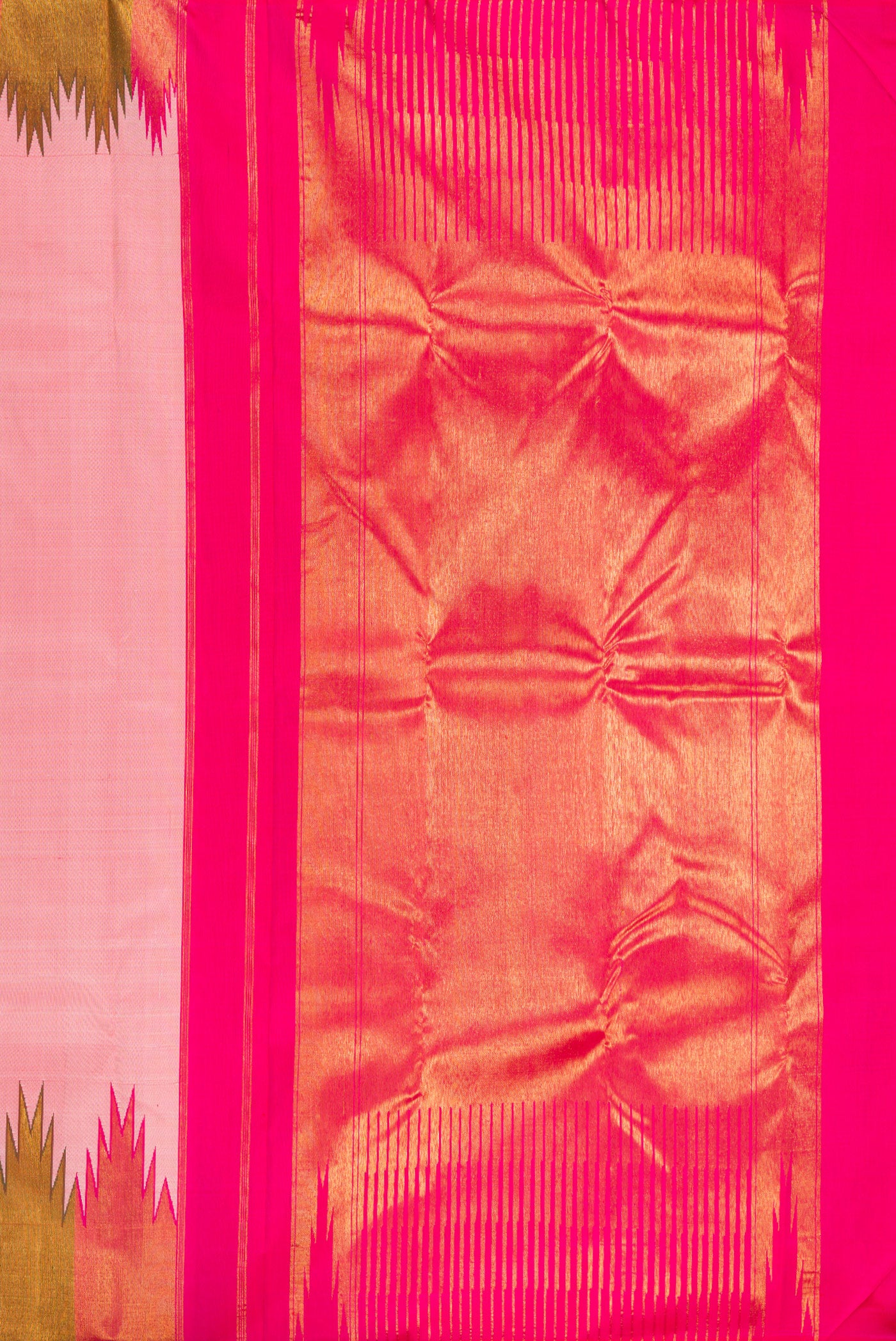 Close up image of the pallu of Rose pink Kanjivaram Silk Saree with Plain Body and Temple Border. 