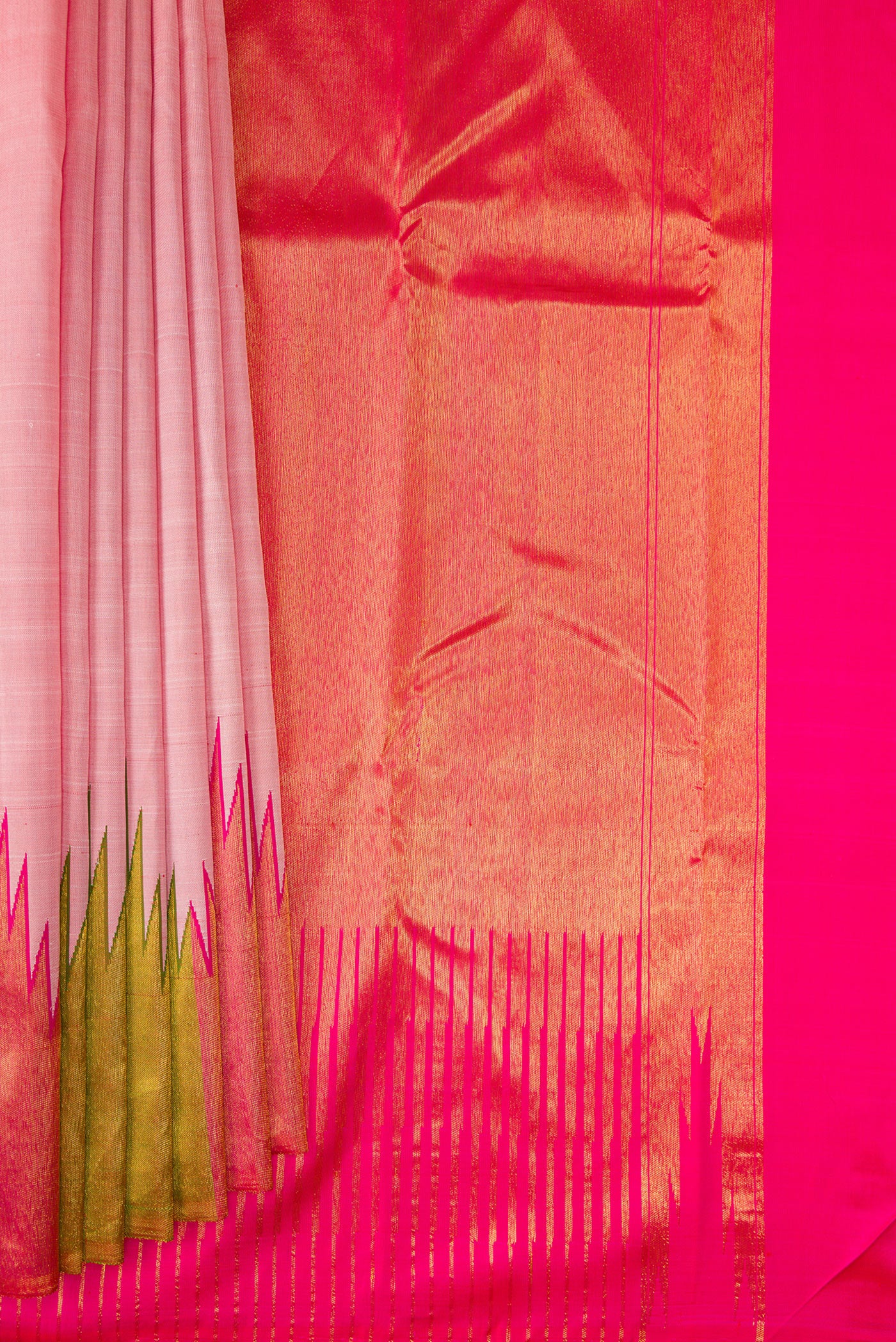 Pleats and pallu of Rose pink Kanjivaram Silk Saree with Plain Body and Temple Border. 