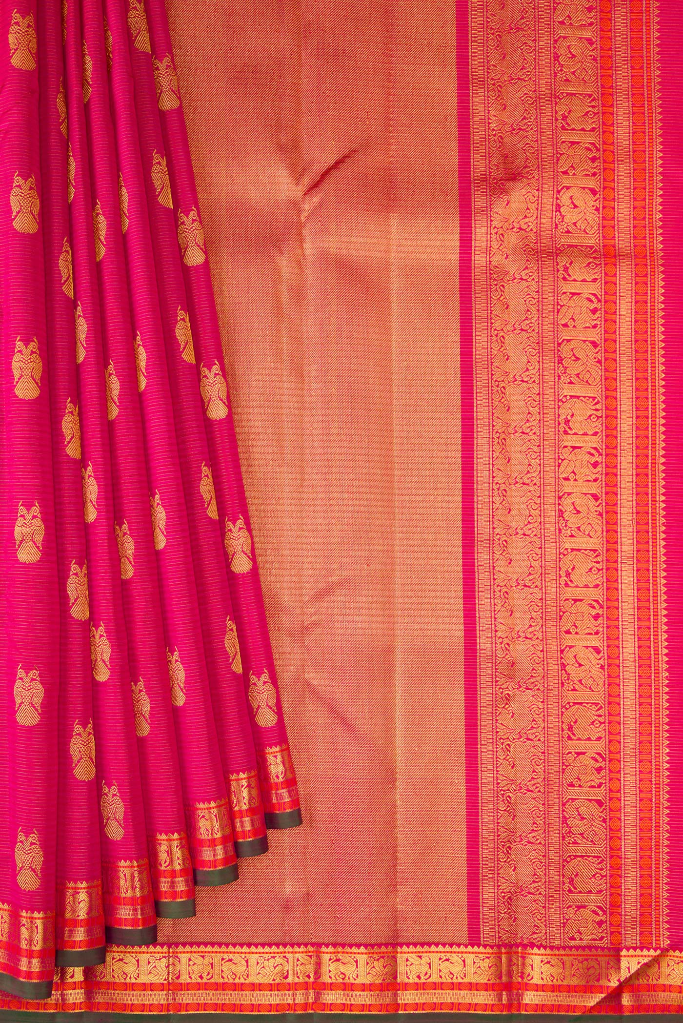 Pleats and pallu of Pink Kanjivaram Silk Saree with Zari Butta on the body and Zari Border. 