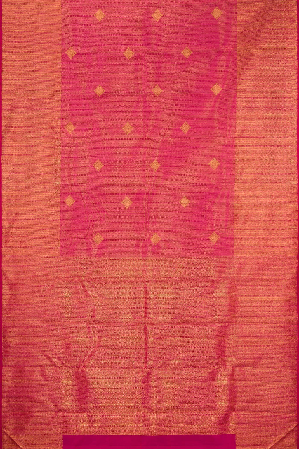 Flat view of Pure Silk Dark Pink Kanchipuram Saree with Zari Brocade on the body and Zari Border. 