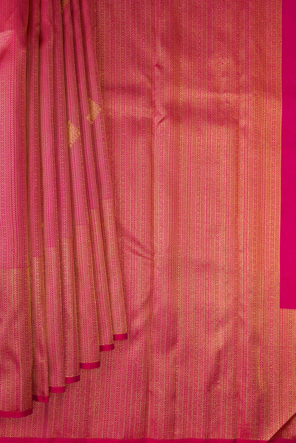 Pleats and pallu of Pure Silk Dark Pink Kanchipuram Saree with Zari Brocade on the body and Zari Border. 