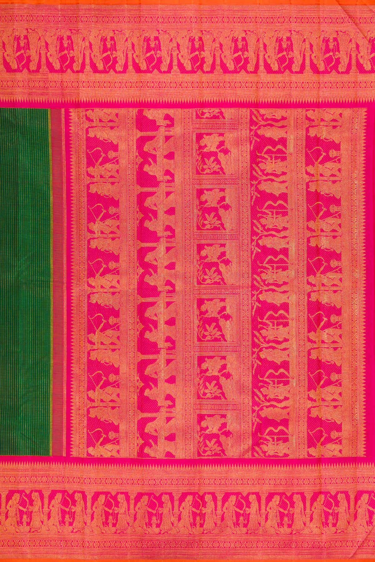 Close up image of the pallu of Bottle Green Kanchipuram Silk Saree with Stripes on the body and Fancy Border. 