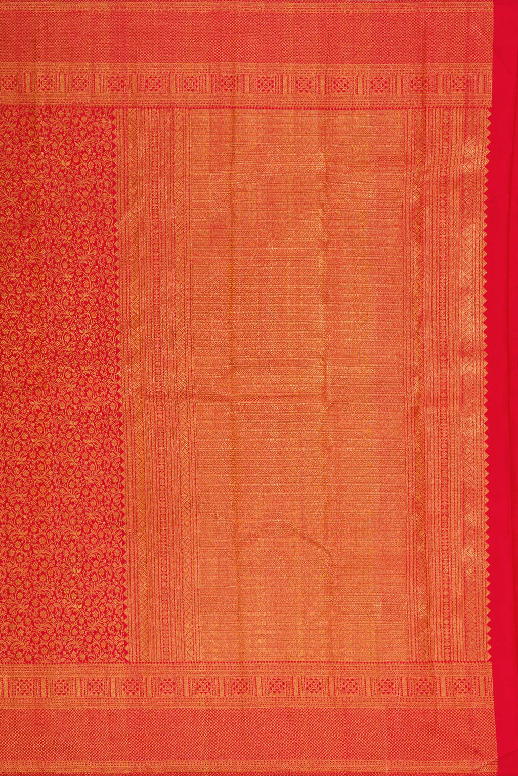 Close up image of the pallu of Pure Silk Red Dual Tone Kanchipuram Saree with Zari Brocade on the body and Fancy Border. 