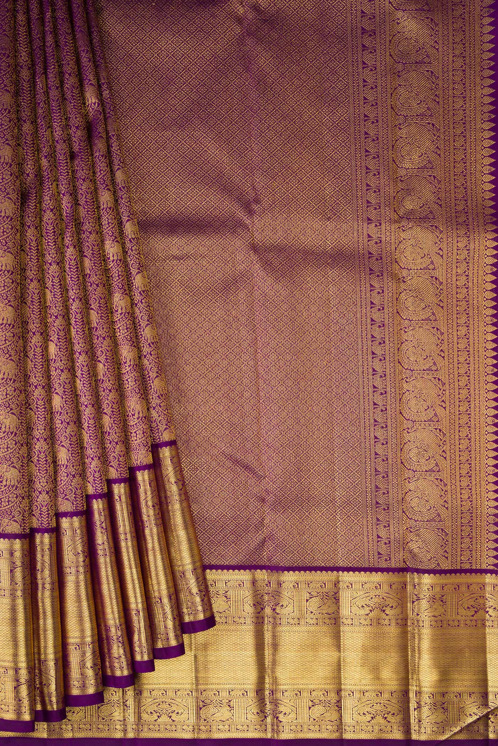 Pleats and pallu of Pure Silk Purple Kanchipuram Saree with Zari Brocade on the body and Zari Border. 