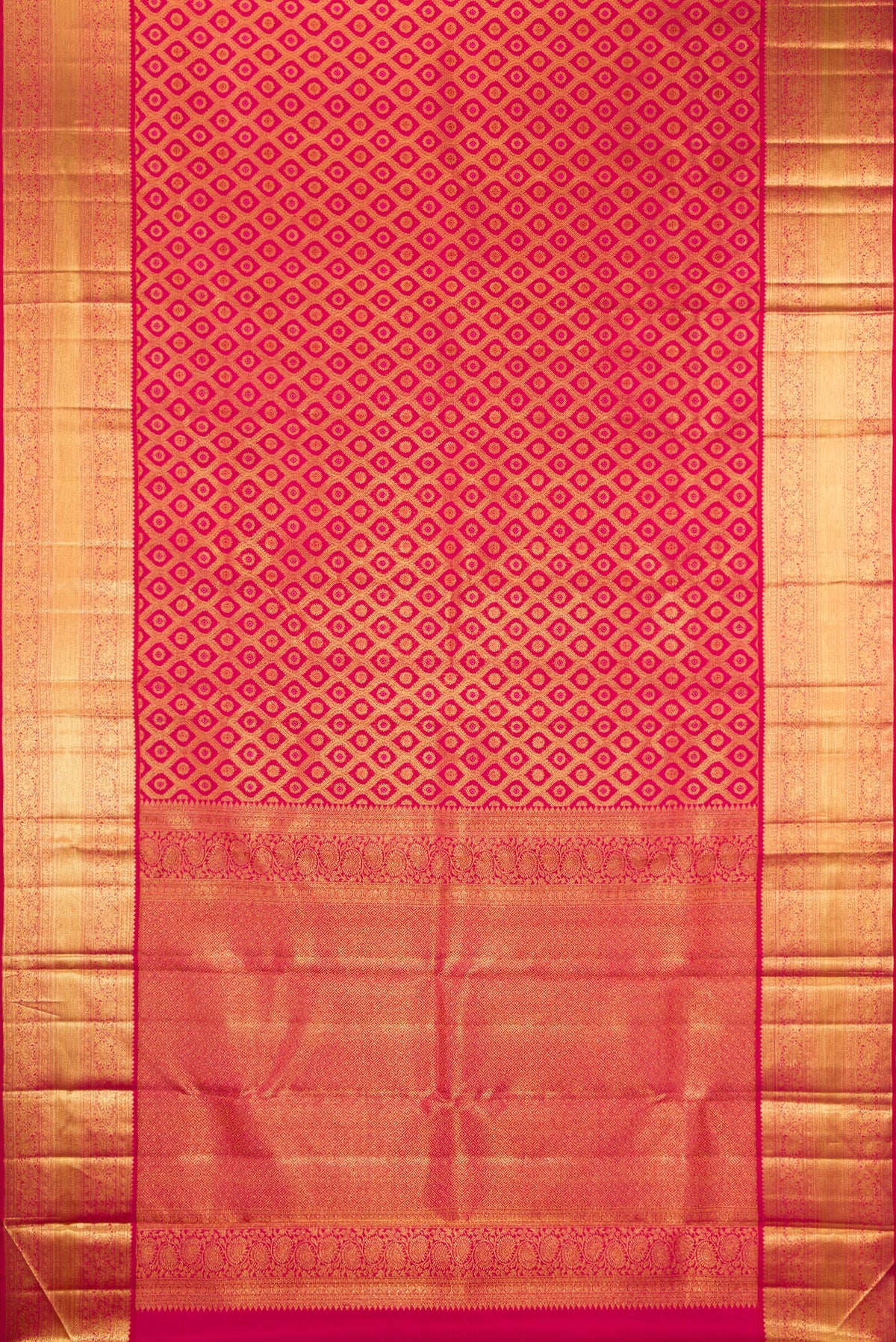 Flat view of Pure Silk Dark Pink Dual Tone Kanchipuram Saree with Zari Brocade on the body and Zari Border. 