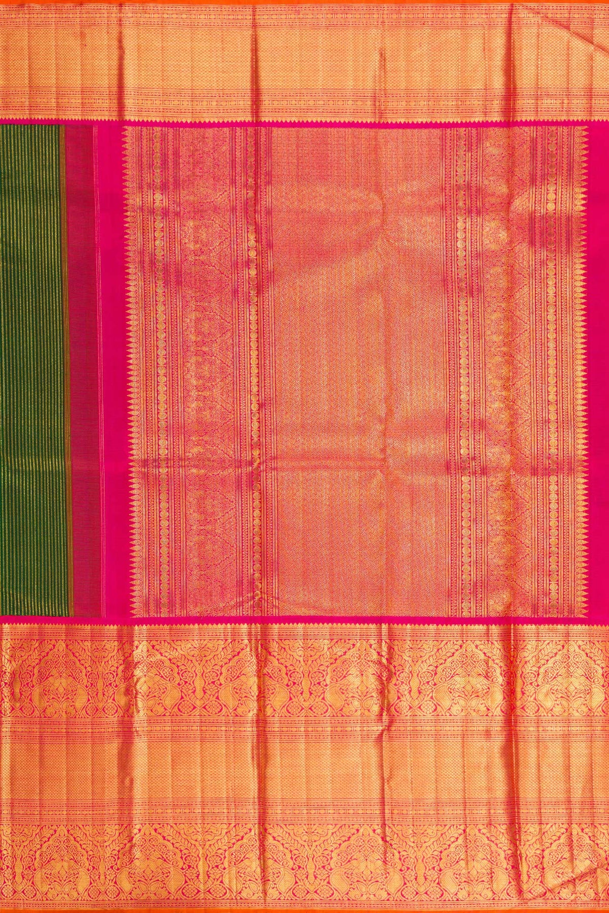 Close up image of the pallu of Pure Silk Bottle Green Kanchipuram Saree with Stripes on the body and Zari Border. 