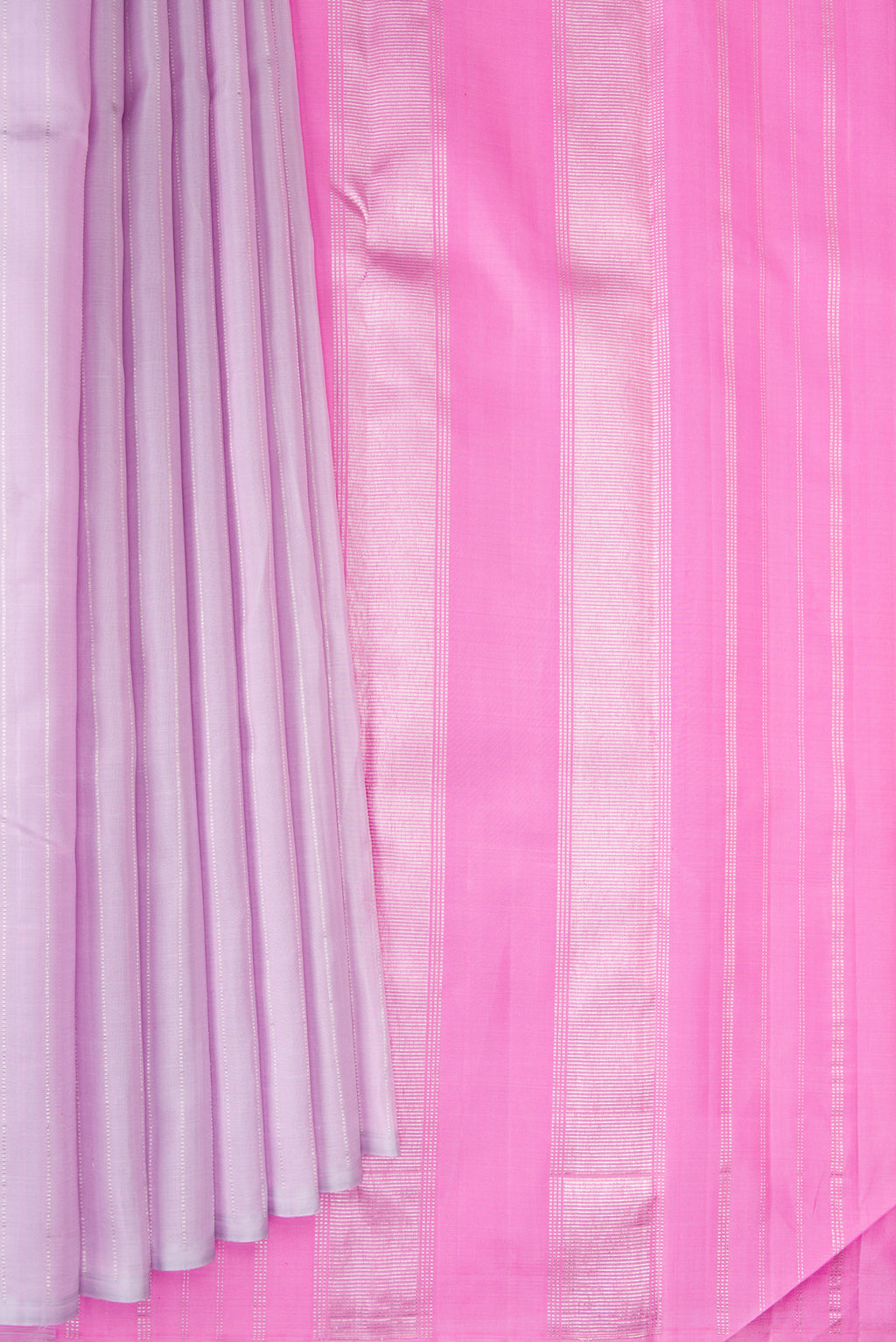 Pleats and pallu of Lavender Kanjivaram Silk Saree with Stripes on the body and Without Border. 