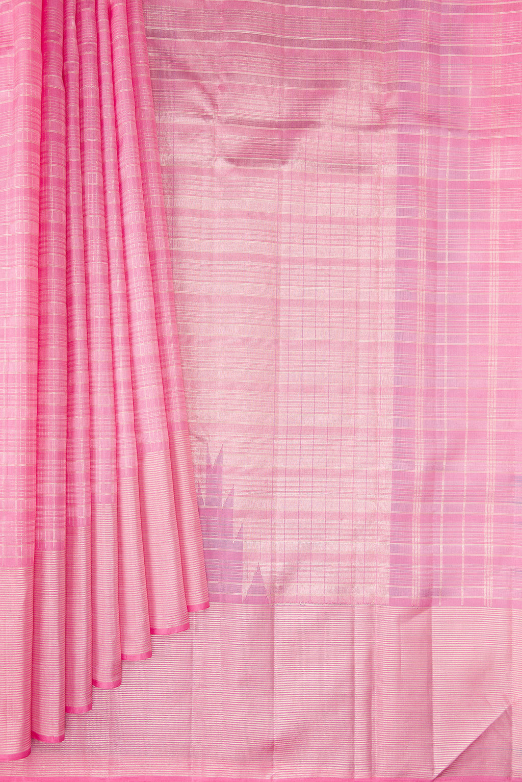 Pleats and pallu of Rose pink Kanjivaram Silk Saree with Checked design on the body and Zari Border. 