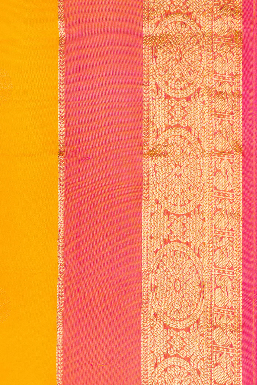 Border image of Mustard Dual Tone Kanchipuram Silk Saree with Zari Butta on the body and Zari Border. 
