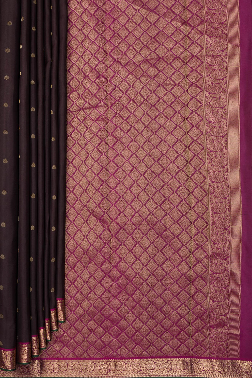 Pleats and pallu of Coffee Brown Kanchipuram Silk Saree with Zari Butta on the body and Zari Border. 