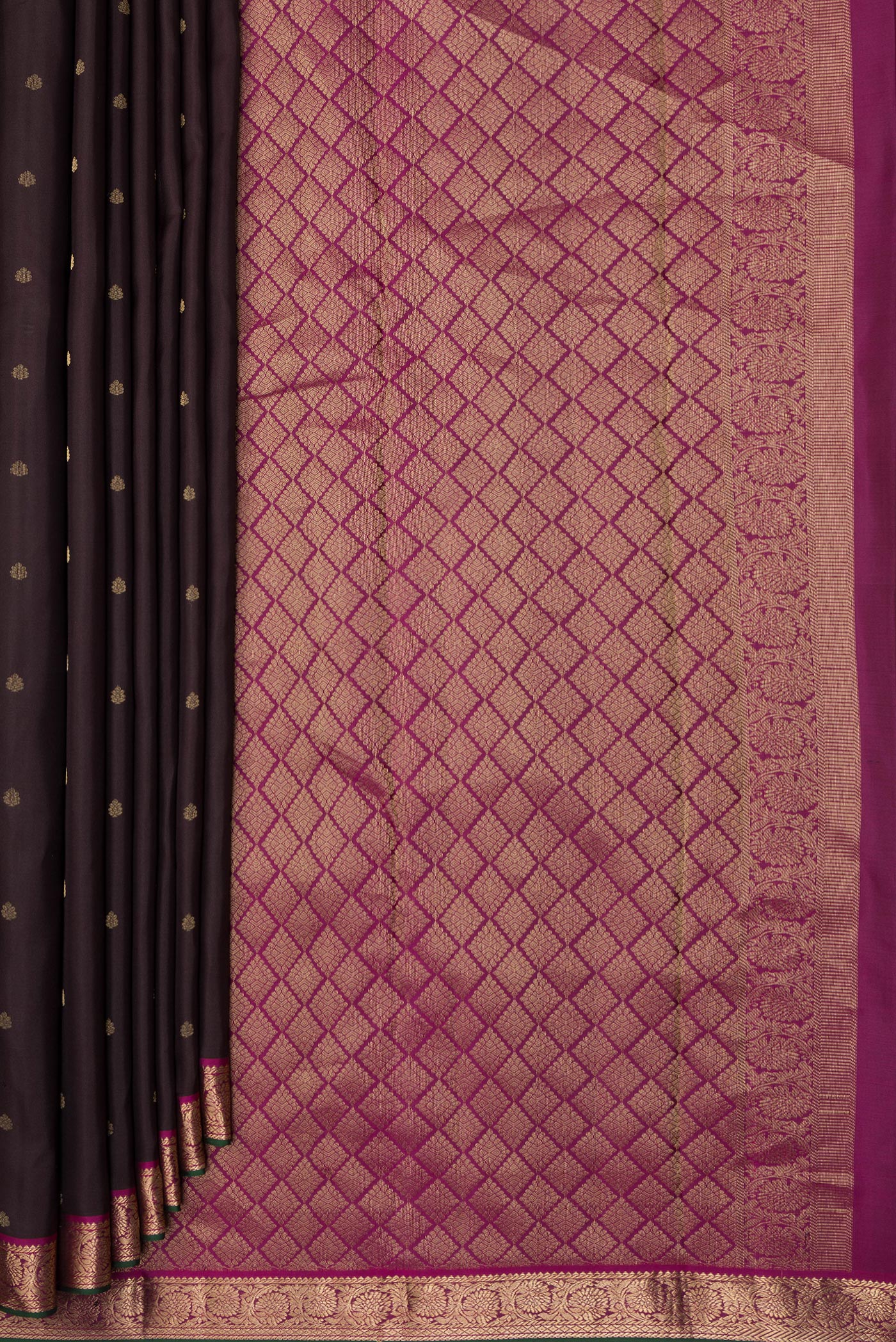 Pleats and pallu of Coffee Brown Kanchipuram Silk Saree with Zari Butta on the body and Zari Border. 