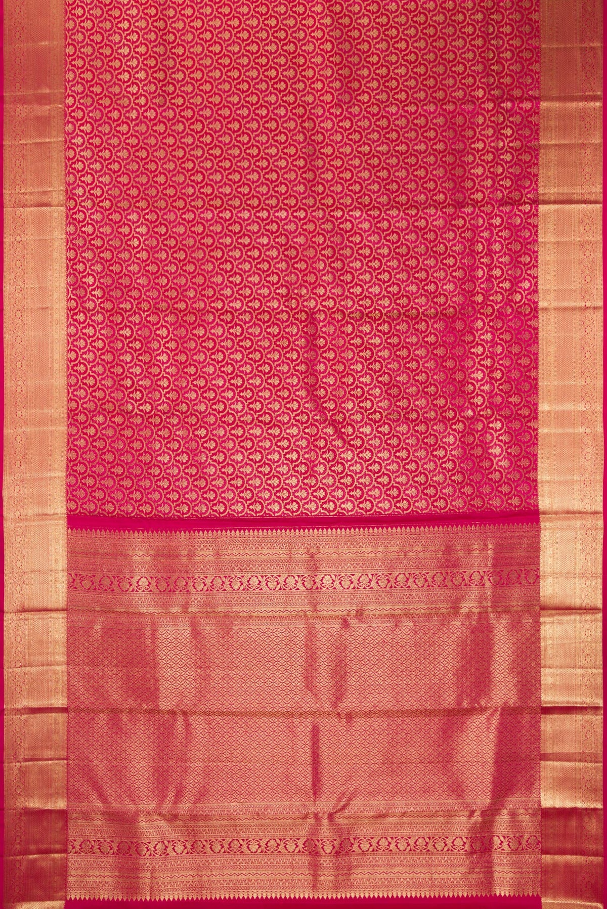 Flat view of Pure Silk Dark Pink Dual Tone Kanchipuram Saree with Zari Brocade on the body and Zari Border. 