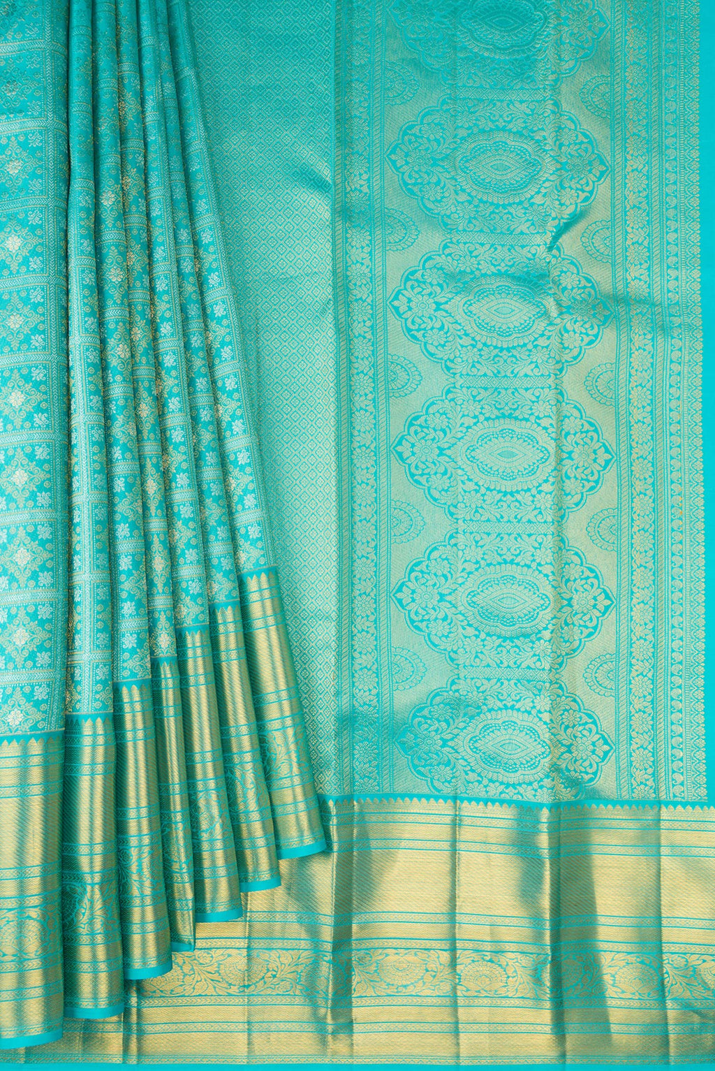 Pleats and pallu of Sky Blue Kanjivaram Silk Saree with Zari Brocade on the body and Zari Border. 