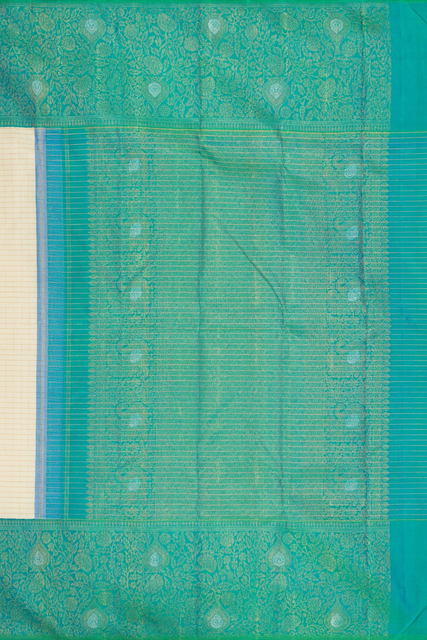 Close up image of the pallu of Pure Silk Pure Zari Off White Kanchipuram Saree with Checked design on the body and Zari Border. 