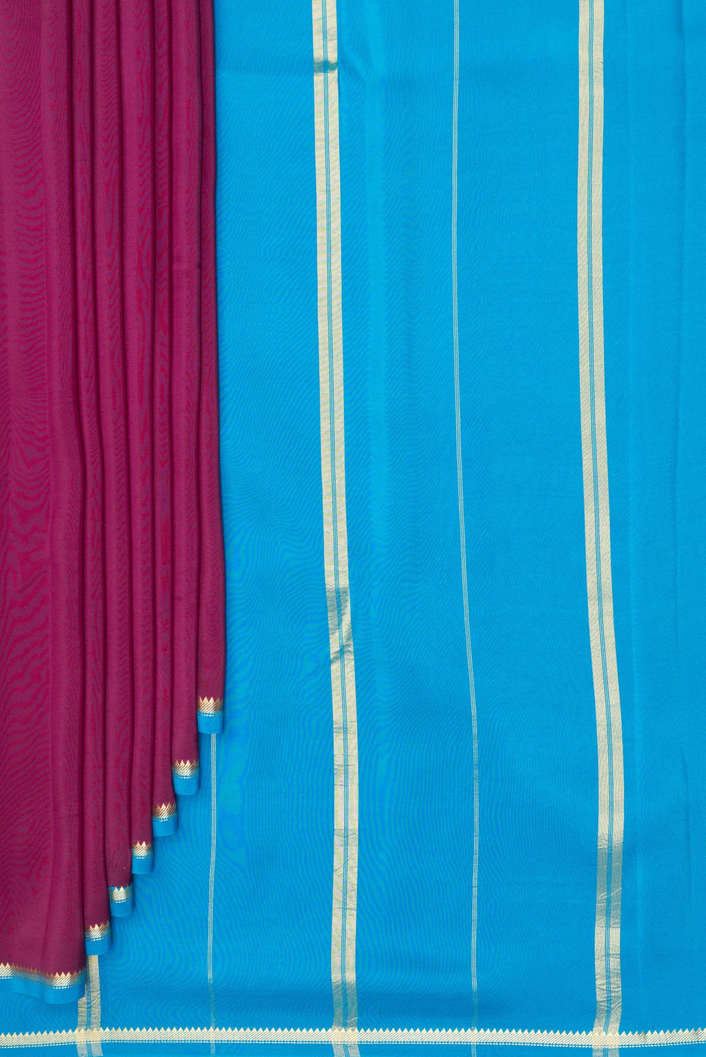 Pleats and pallu of Pure Silk Pure Zari Magenta Dual Tone Mysore Silk Saree with Plain Body and Zari Border. 