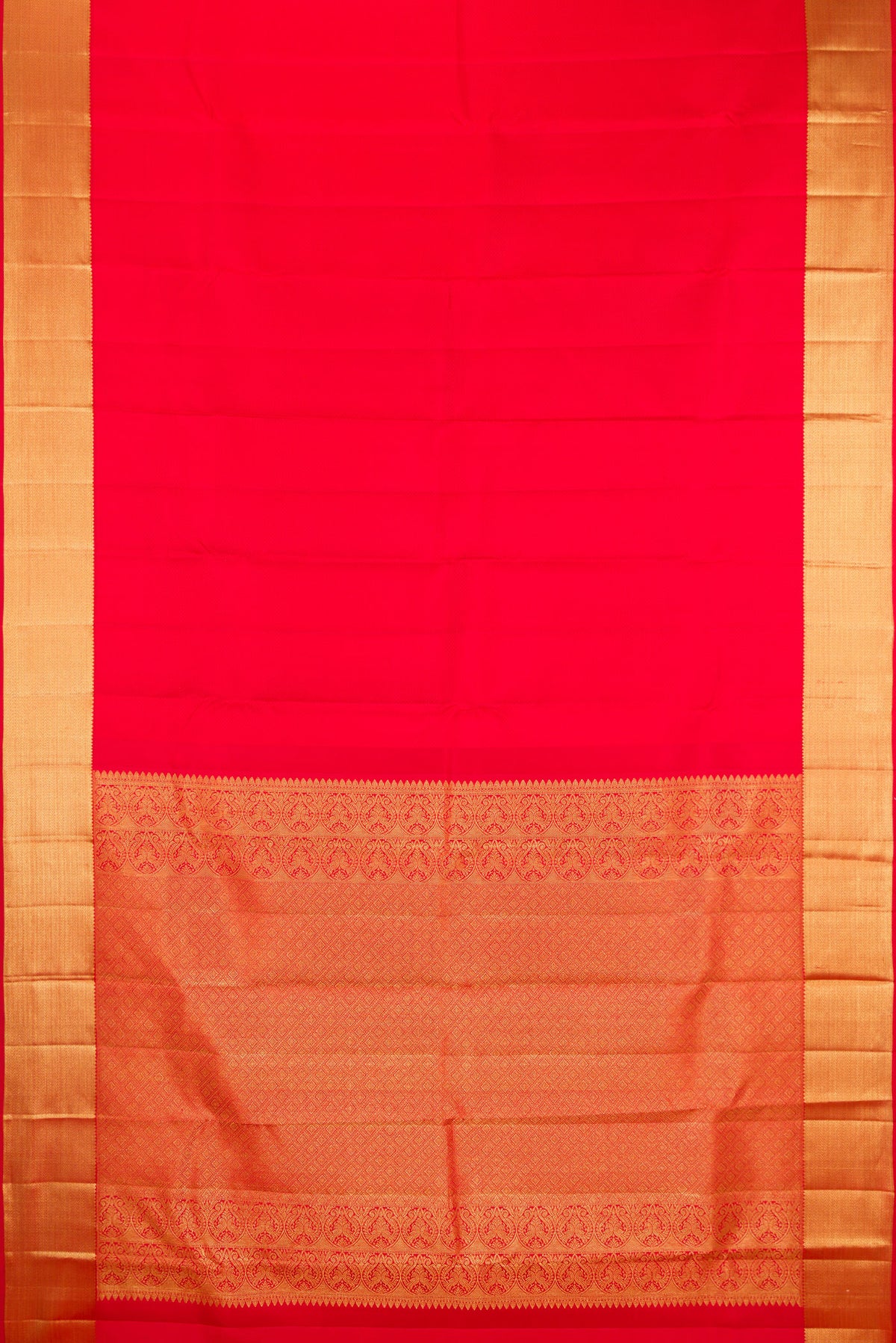 Flat view of Pure Silk Red Dual Tone Kanjivaram Saree with Jacquard design on the body and Zari Border. 