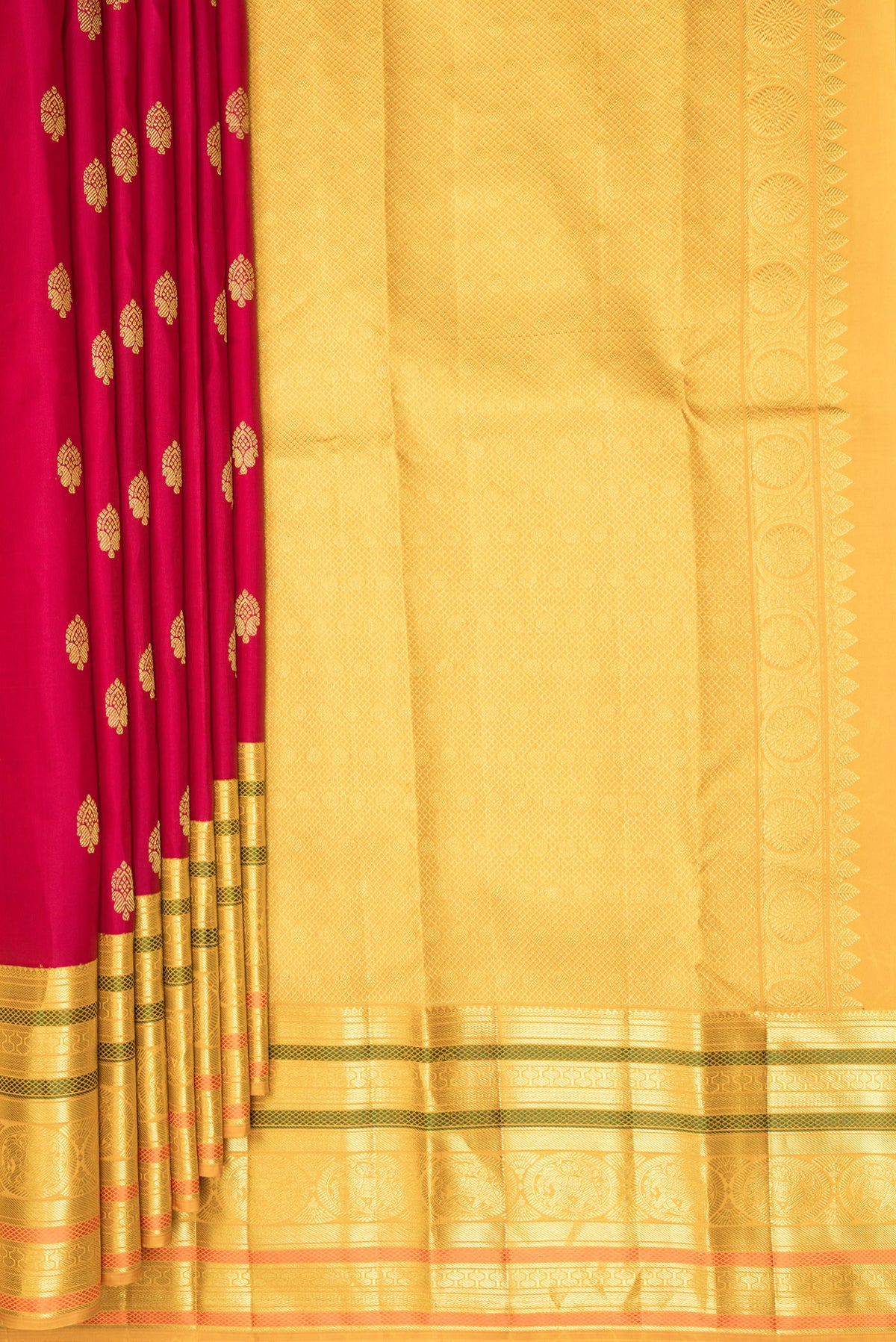 Pleats and pallu of Pure Silk Red Kanjivaram Saree with Zari Butta on the body and Zari Border. 