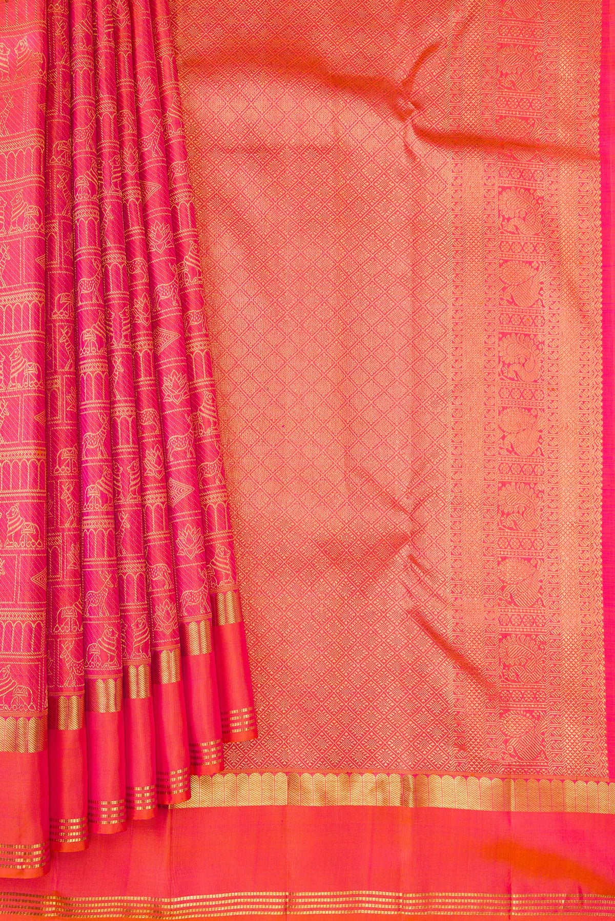 Pleats and pallu of Pure Silk Pink with Orange Color Kanjivaram Saree with Zari Brocade on the body and Zari Border. 