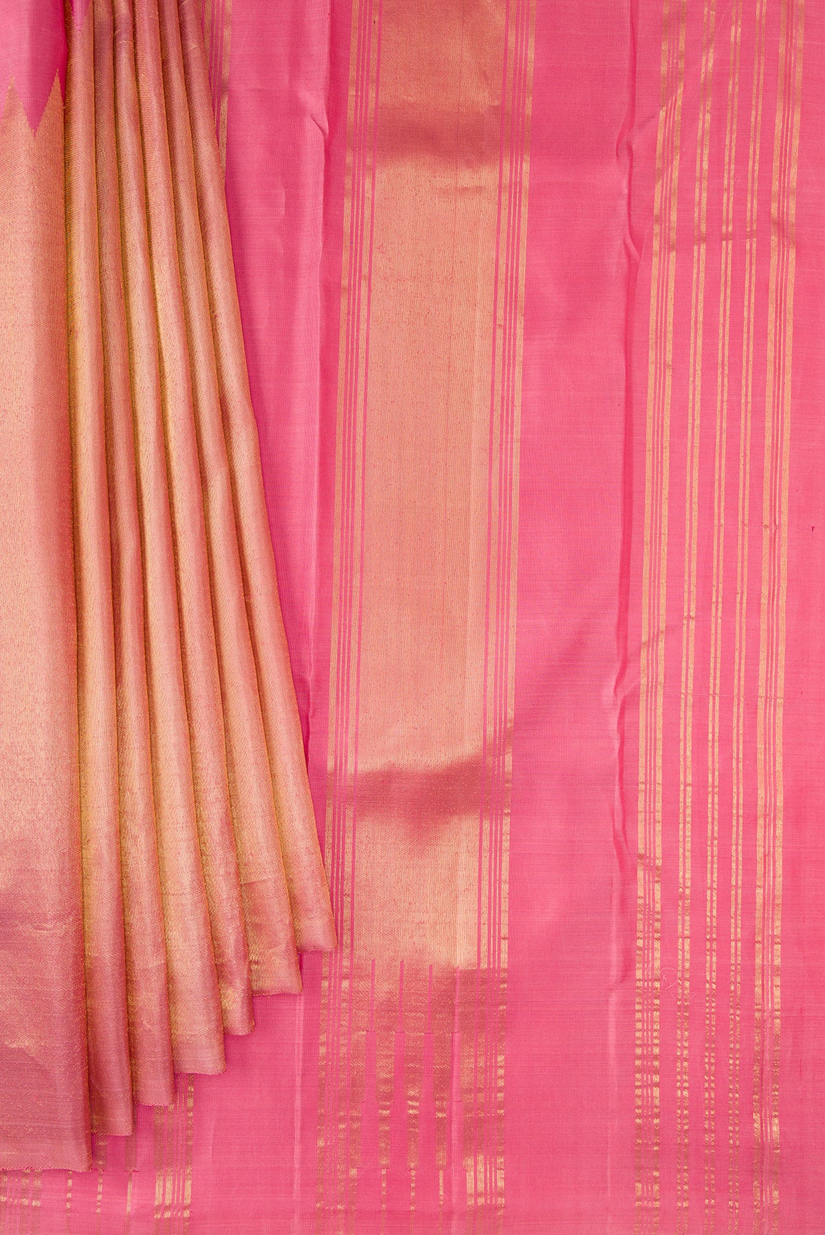 Pleats and pallu of Pure Silk Pink Dual Tone Kanjivaram Saree with Plain Body and Rising Temple Border. 