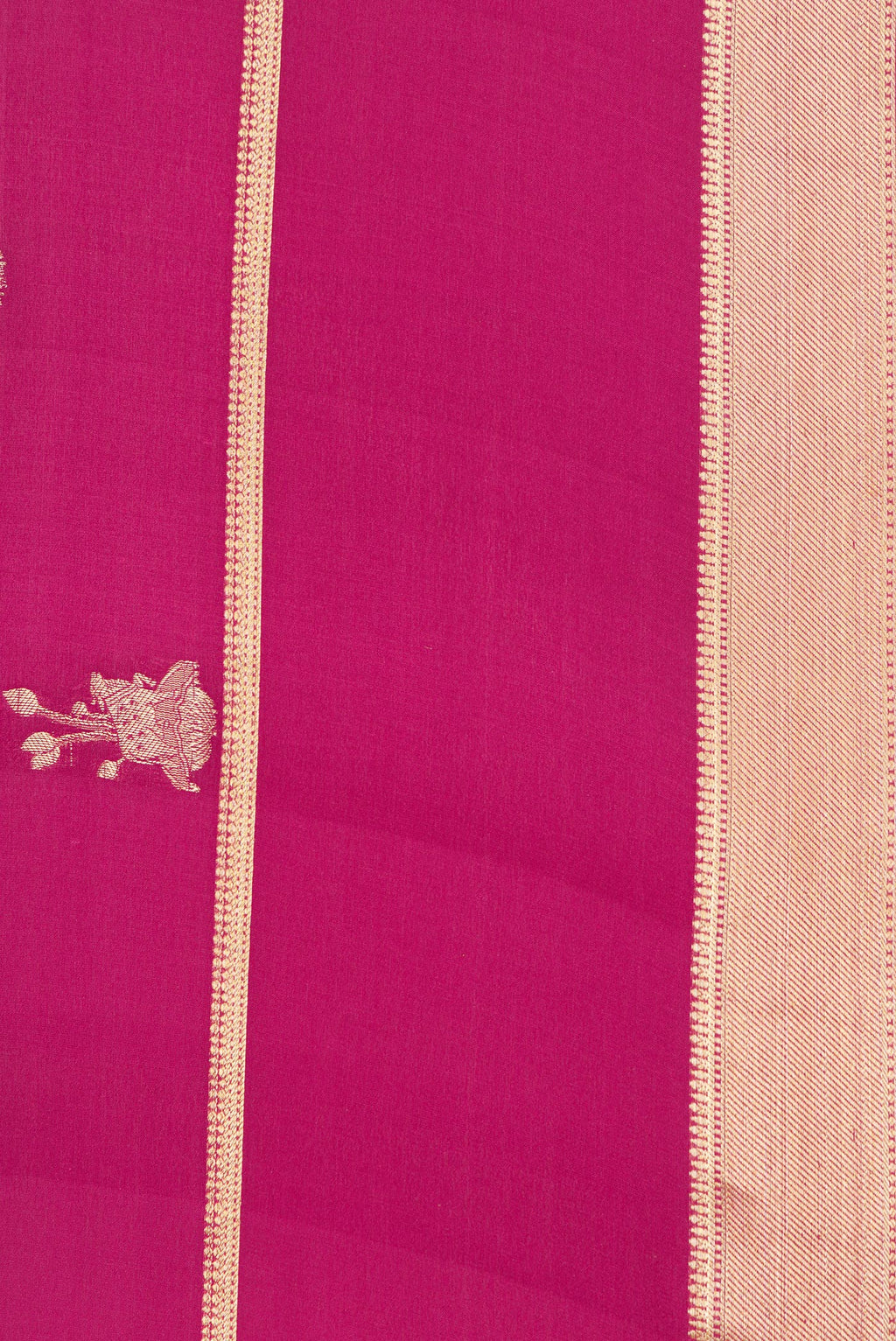 Border image of Magenta Dual Tone Banarasi Georgette Saree with Zari Butta on the body and Zari Border. 