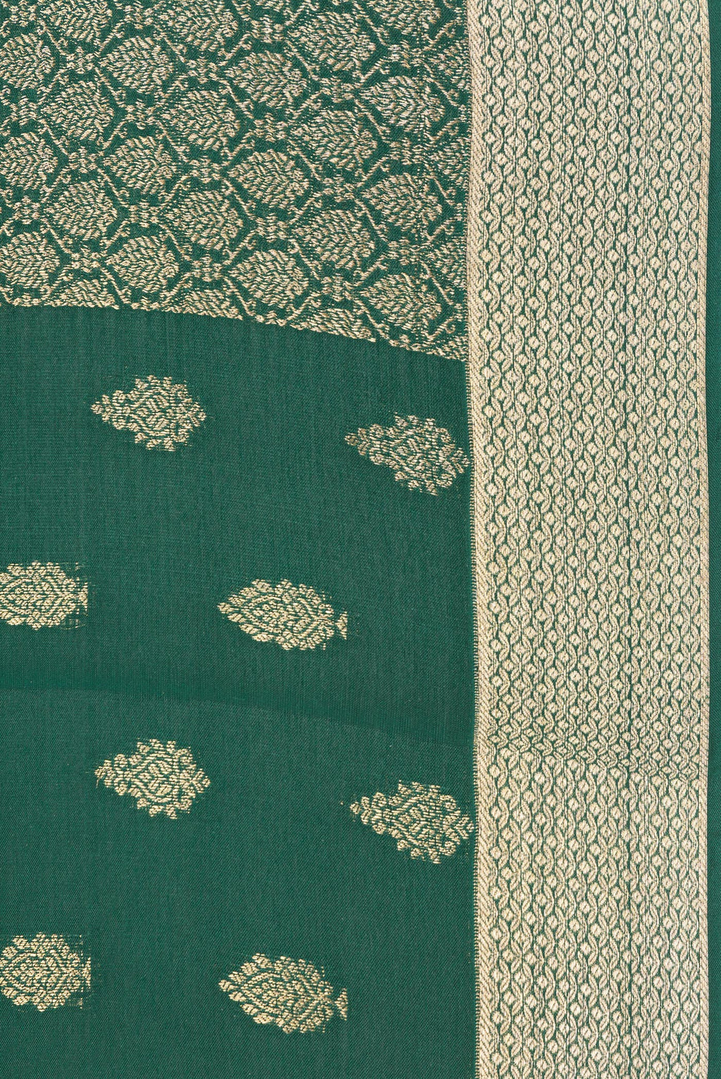 Border image of Bottle Green Dual Tone Banarasi Georgette Saree with Zari Butta on the body and Zari Border. 