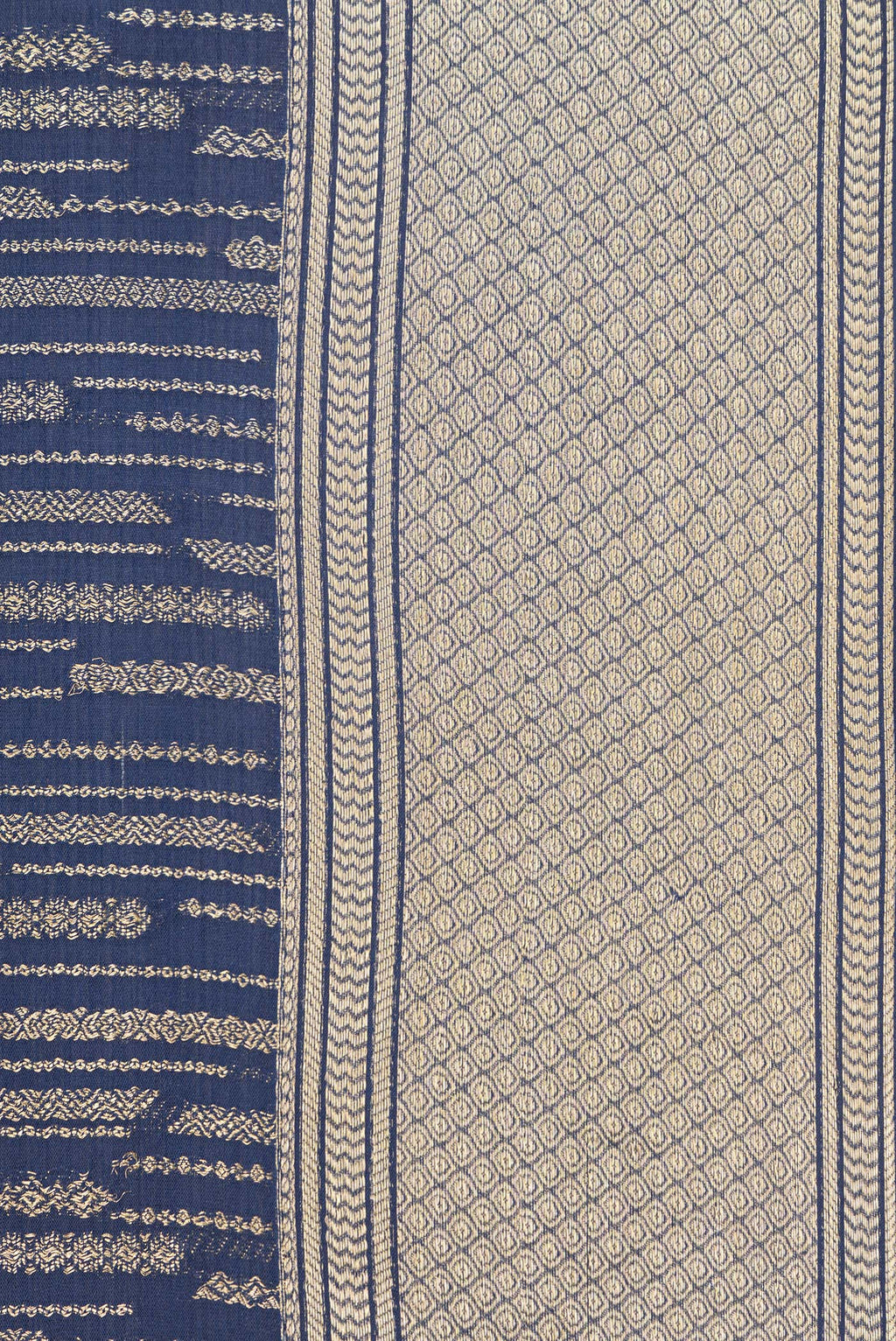 Border image of Pure Silk Navy Blue Dual Tone Banarasi Georgette Saree with Zari Brocade on the body and Zari Border. 