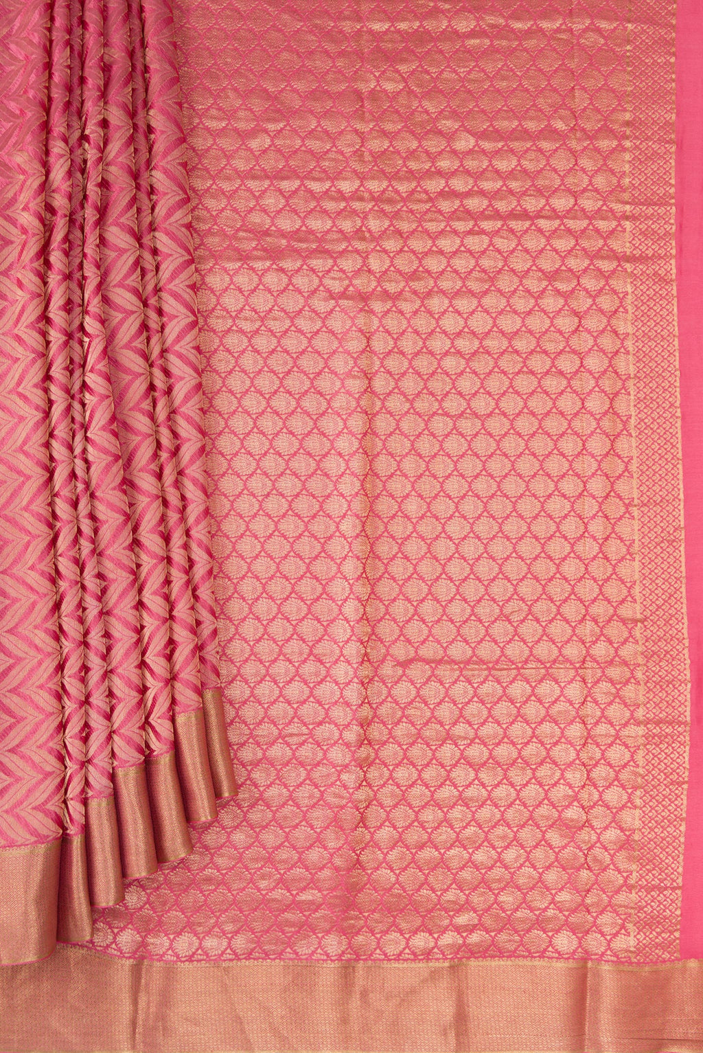 Pleats and pallu of Pink Mysore Crepe Saree with Zari Brocade on the body and Zari Border. 