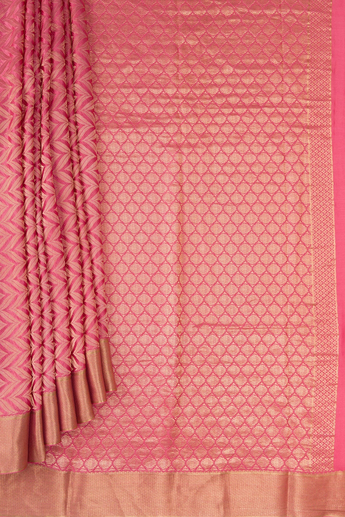 Pleats and pallu of Pink Mysore Crepe Saree with Zari Brocade on the body and Zari Border. 