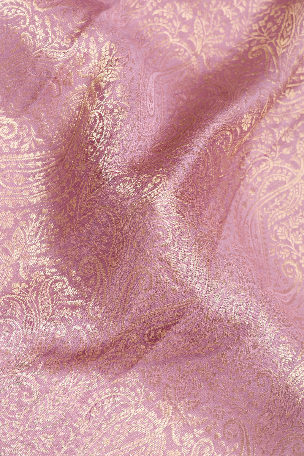 Close up of Lavender Dual Tone Banarasi Georgette Saree with Zari Brocade on the body and Zari Border.  displaying folds