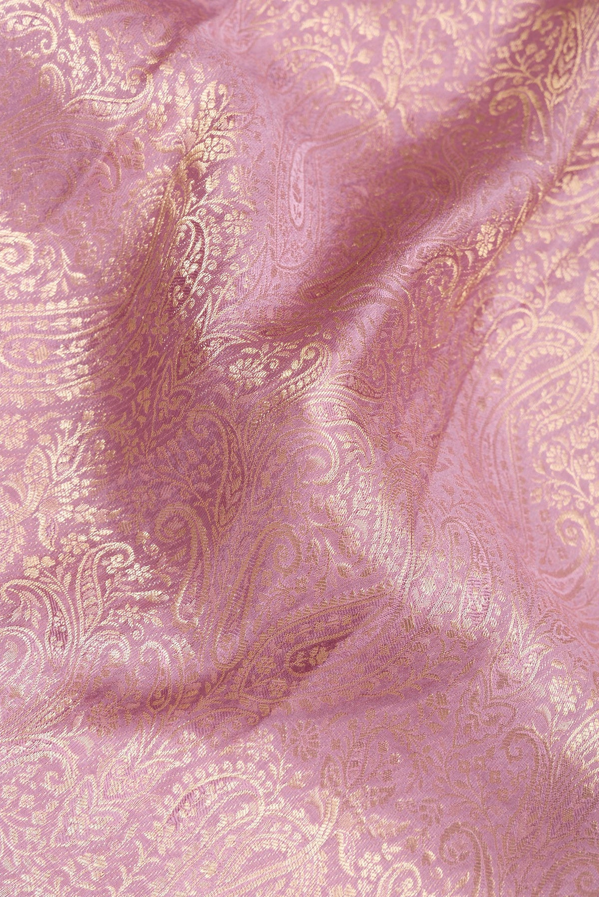 Close up of Lavender Dual Tone Banarasi Georgette Saree with Zari Brocade on the body and Zari Border.  displaying folds