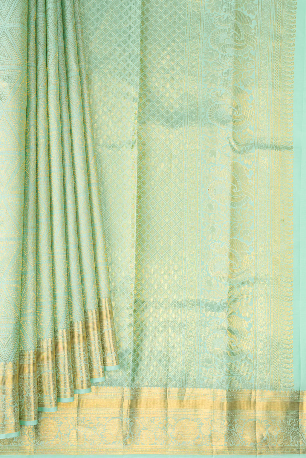 Pleats and pallu of Pure Silk Mint Green Kanjivaram Saree with Zari Brocade on the body and Zari Border. 
