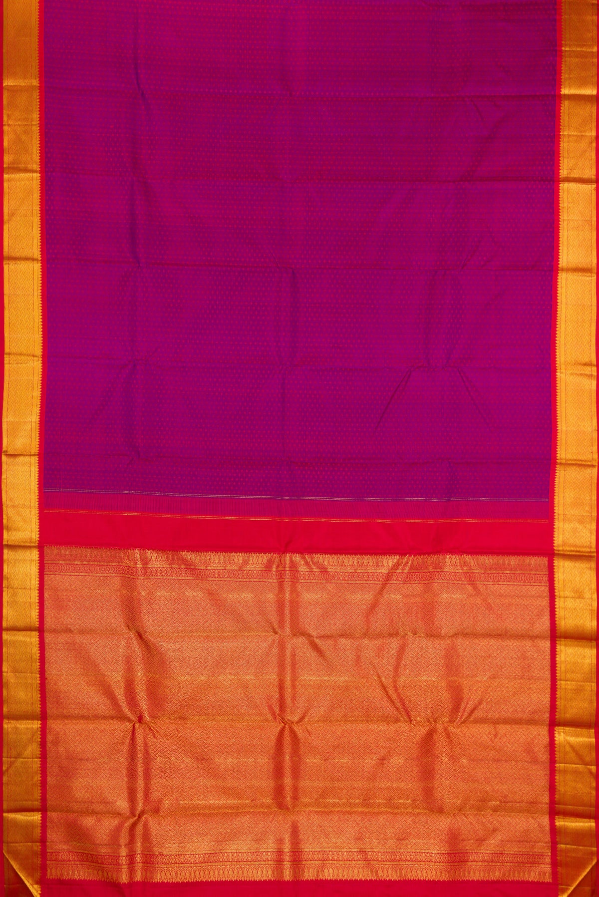 Flat view of Pure Silk Purple Dual Tone Kanchipuram Saree with Jacquard design on the body and Zari Border. 