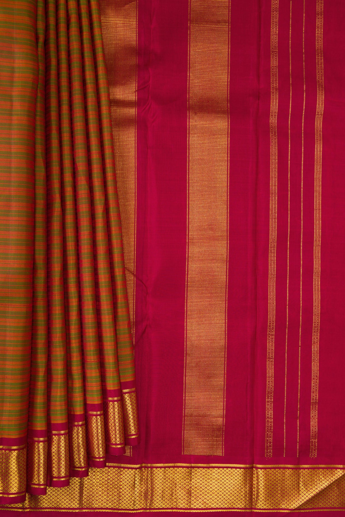 Pleats and pallu of Pure Silk Mehandi Green Dual Tone Kanchipuram Saree with Stripes on the body and Zari Border. 