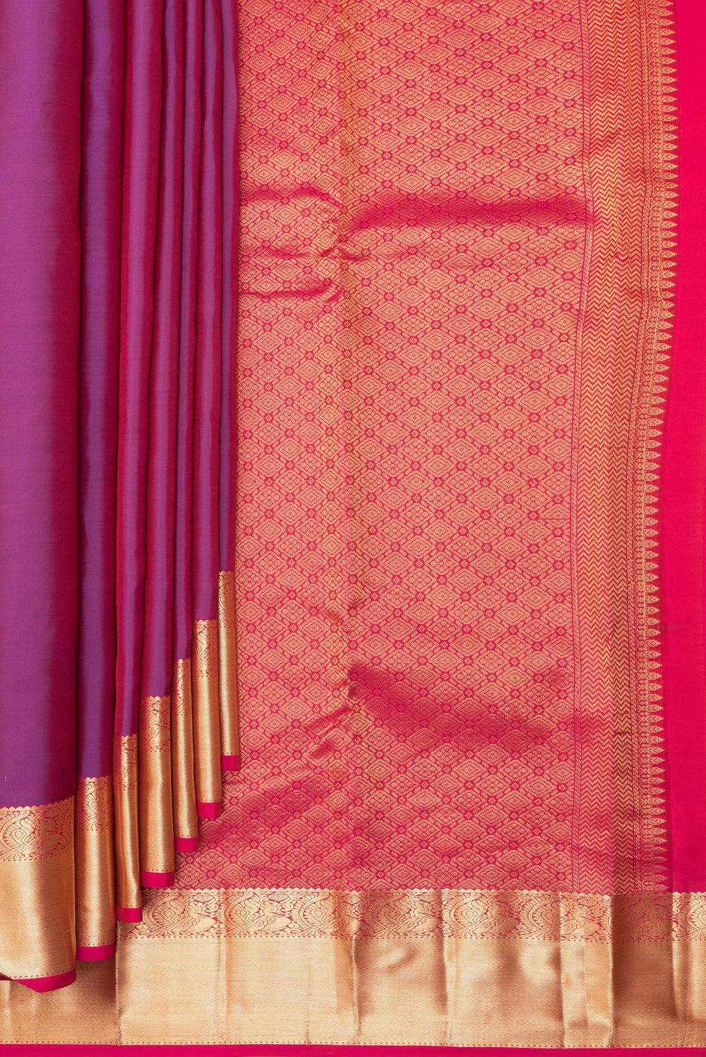 Pleats and pallu of Pure Silk Purple Dual Tone Kanchipuram Saree with Plain Body and Zari Border. 