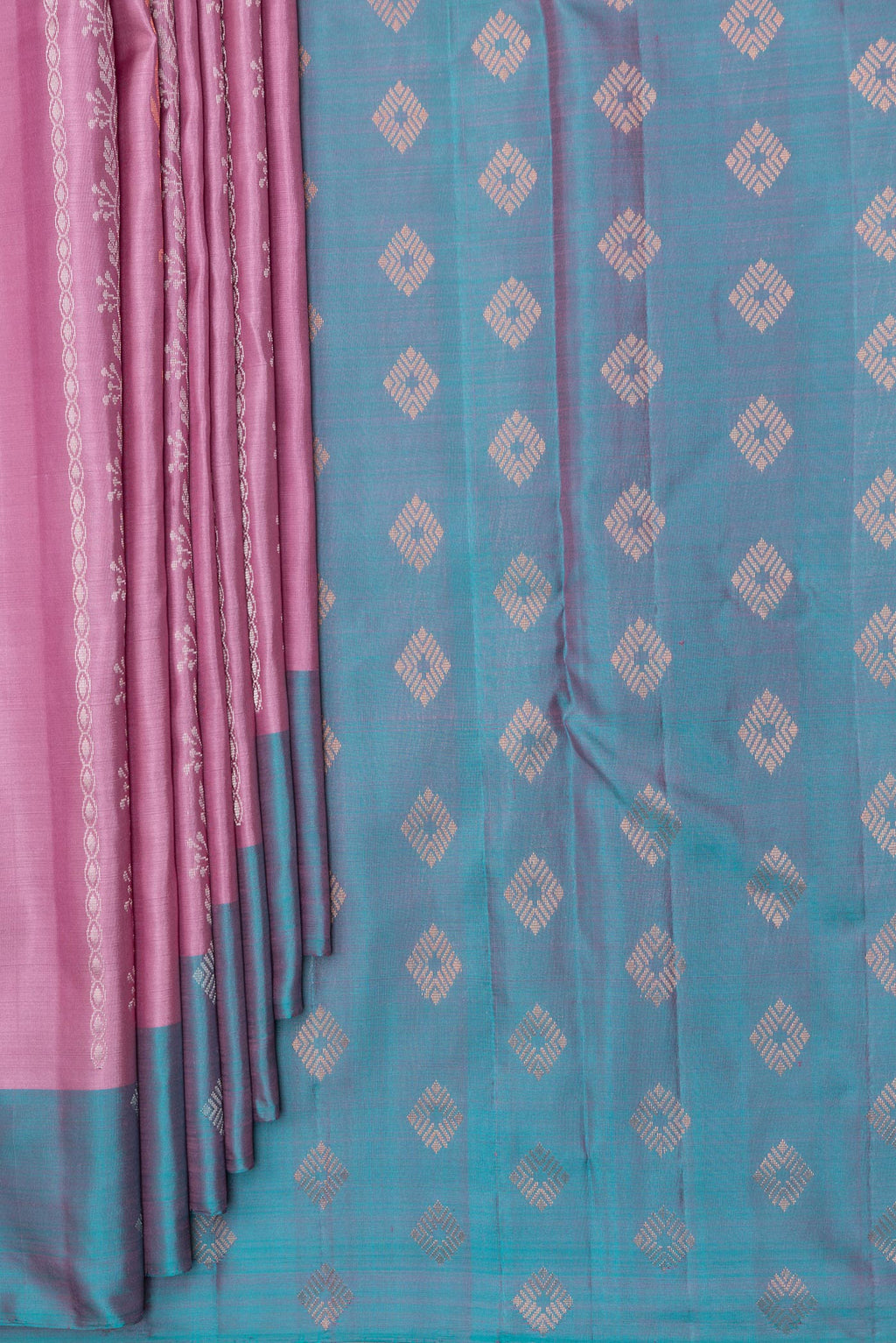 Pleats and pallu of Pure Silk Pink Kanchipuram Saree with Stripes on the body and Fancy Border. 