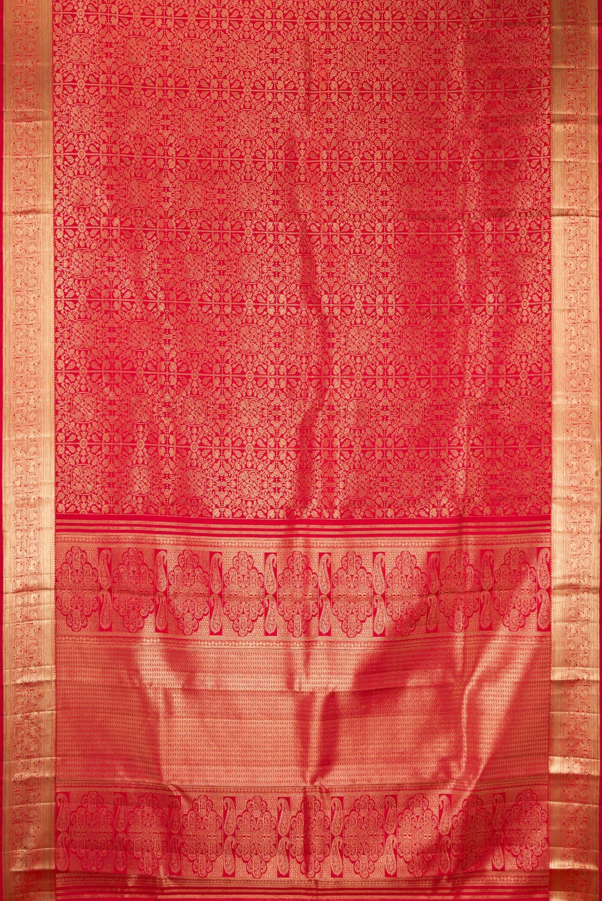 Flat view of Pure Silk Red Kanchipuram Saree with Zari Brocade on the body and Zari Border. 