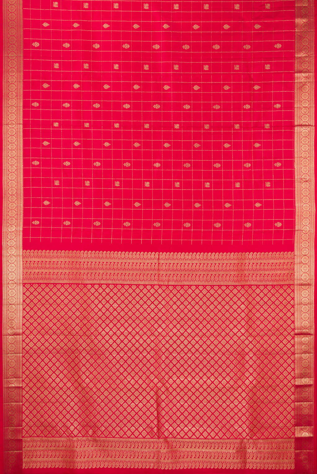 Flat view of Pure Silk Dark Pink Dual Tone Kanchipuram Saree with Checked design on the body and Zari Border. 
