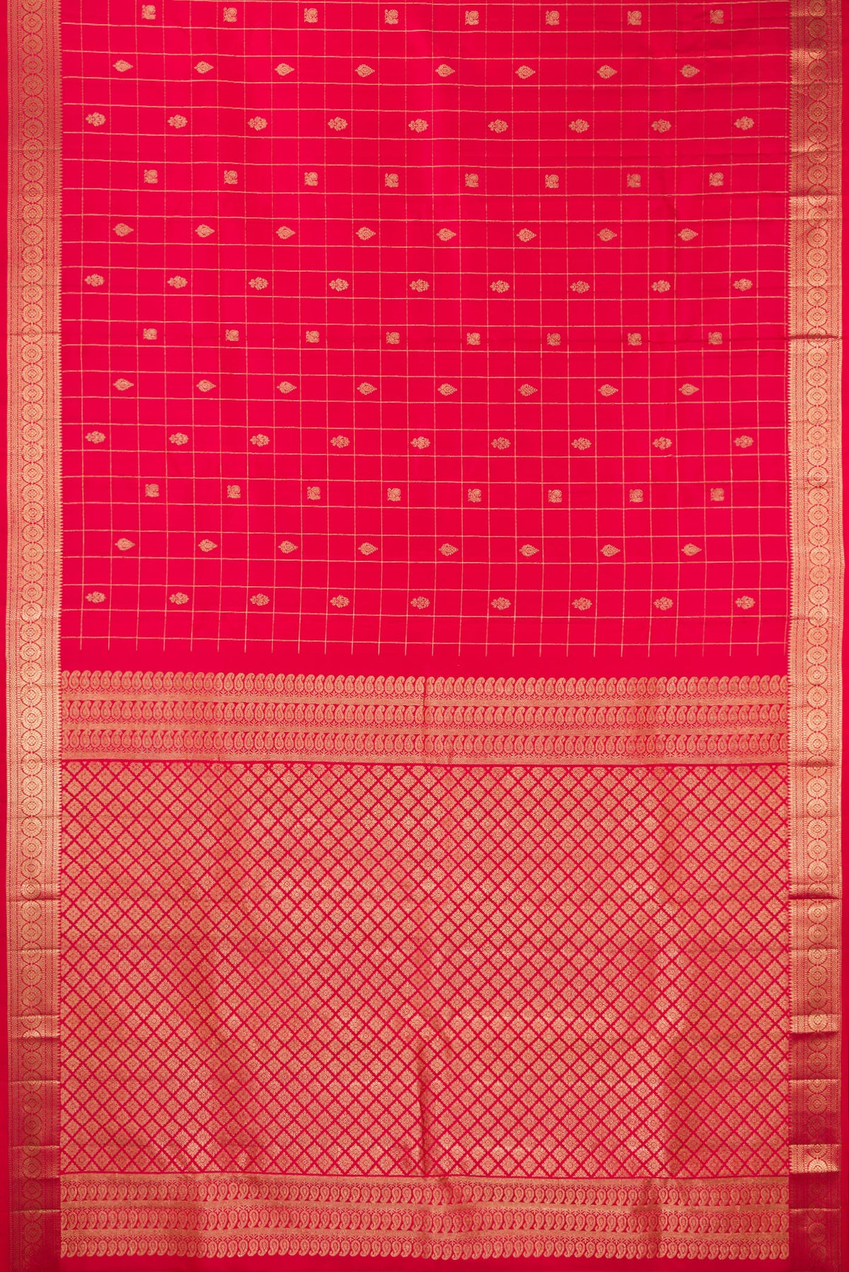 Flat view of Pure Silk Dark Pink Dual Tone Kanchipuram Saree with Checked design on the body and Zari Border. 