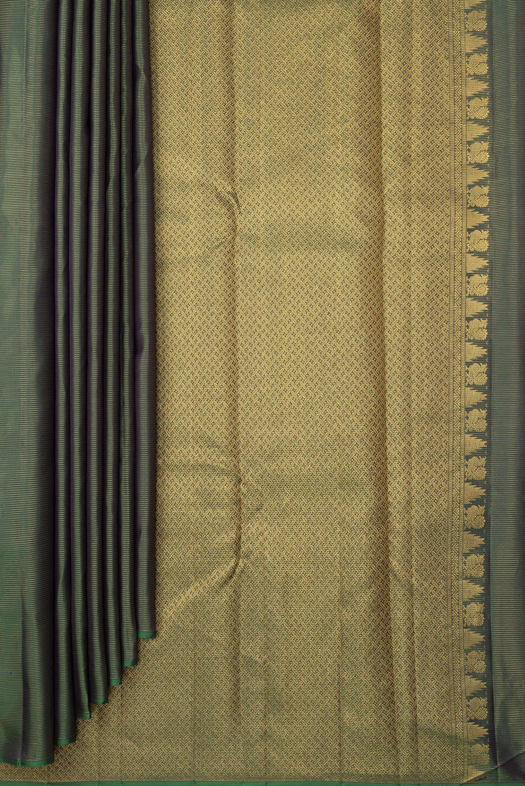 Pleats and pallu of Pure Silk Bottle Green Kanchipuram Saree with Stripes on the body and Without Border. 