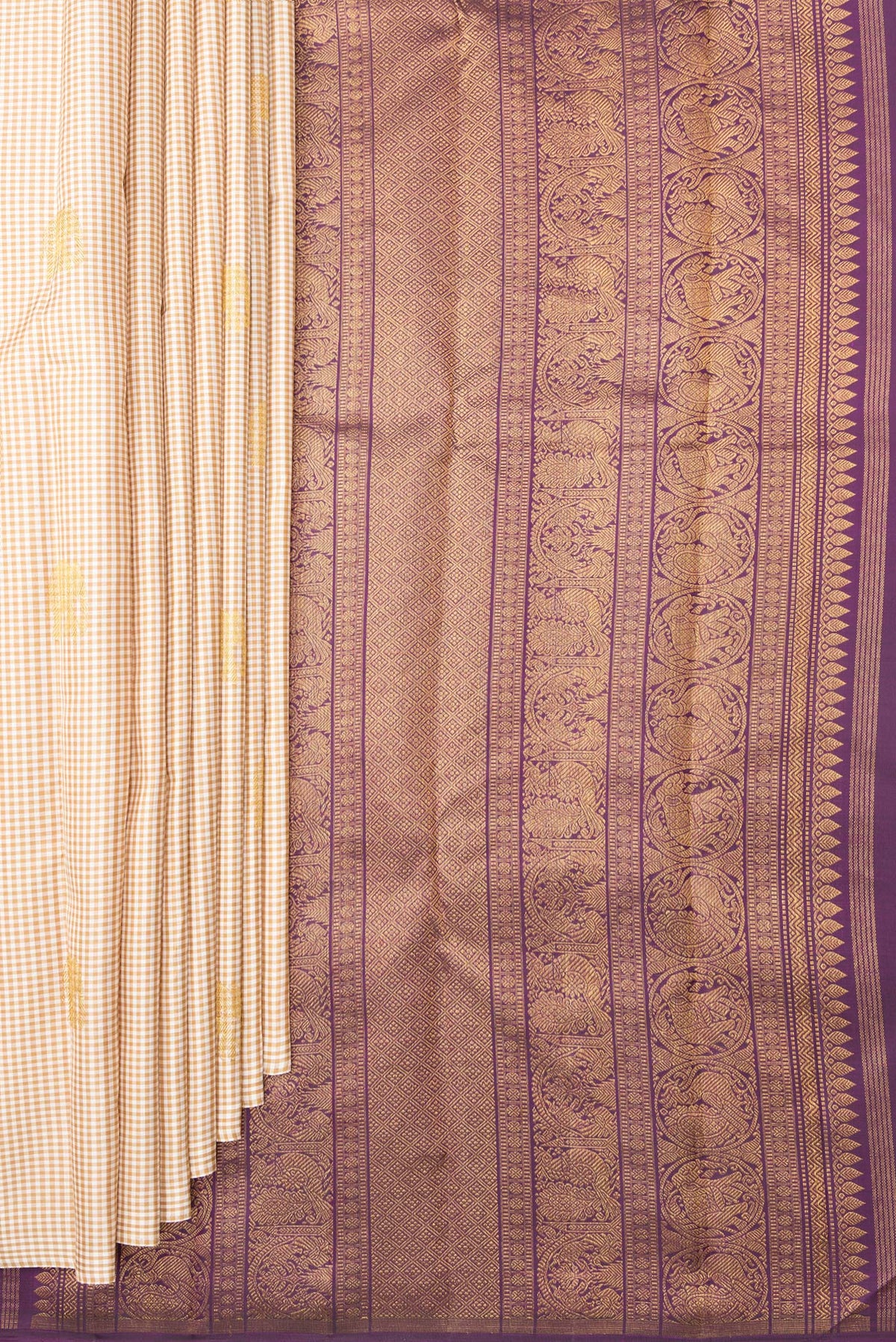 Pleats and pallu of Pure Silk Multi Color Kanchipuram Saree with Checked design on the body and Without Border. 